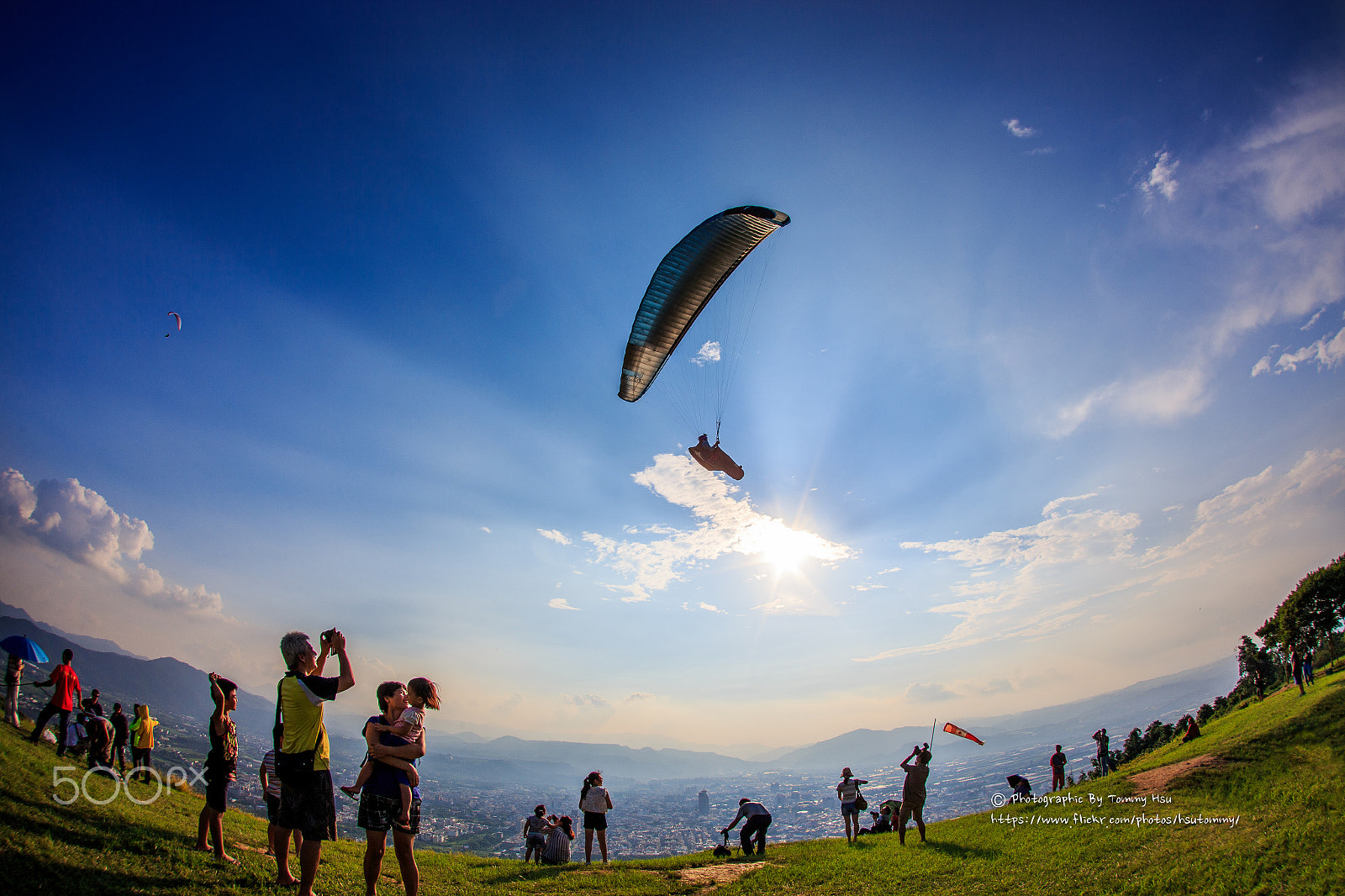 Canon EOS-1D X sample photo. Paragliding photography