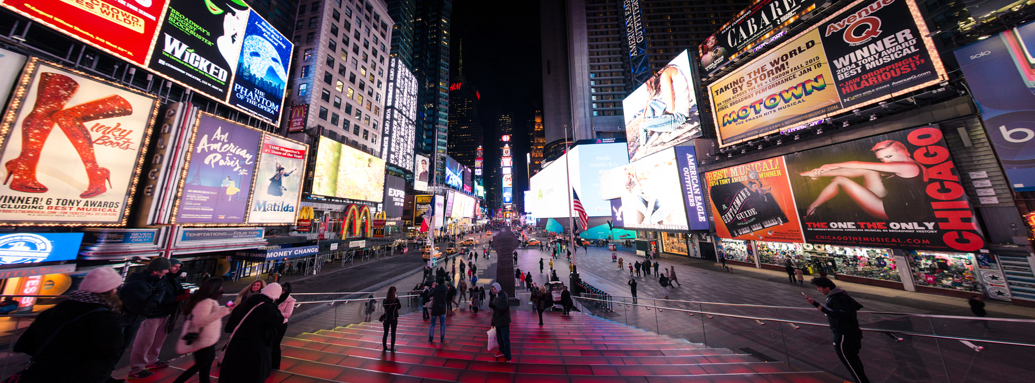 Canon EF-S 17-55mm F2.8 IS USM sample photo. Times square photography