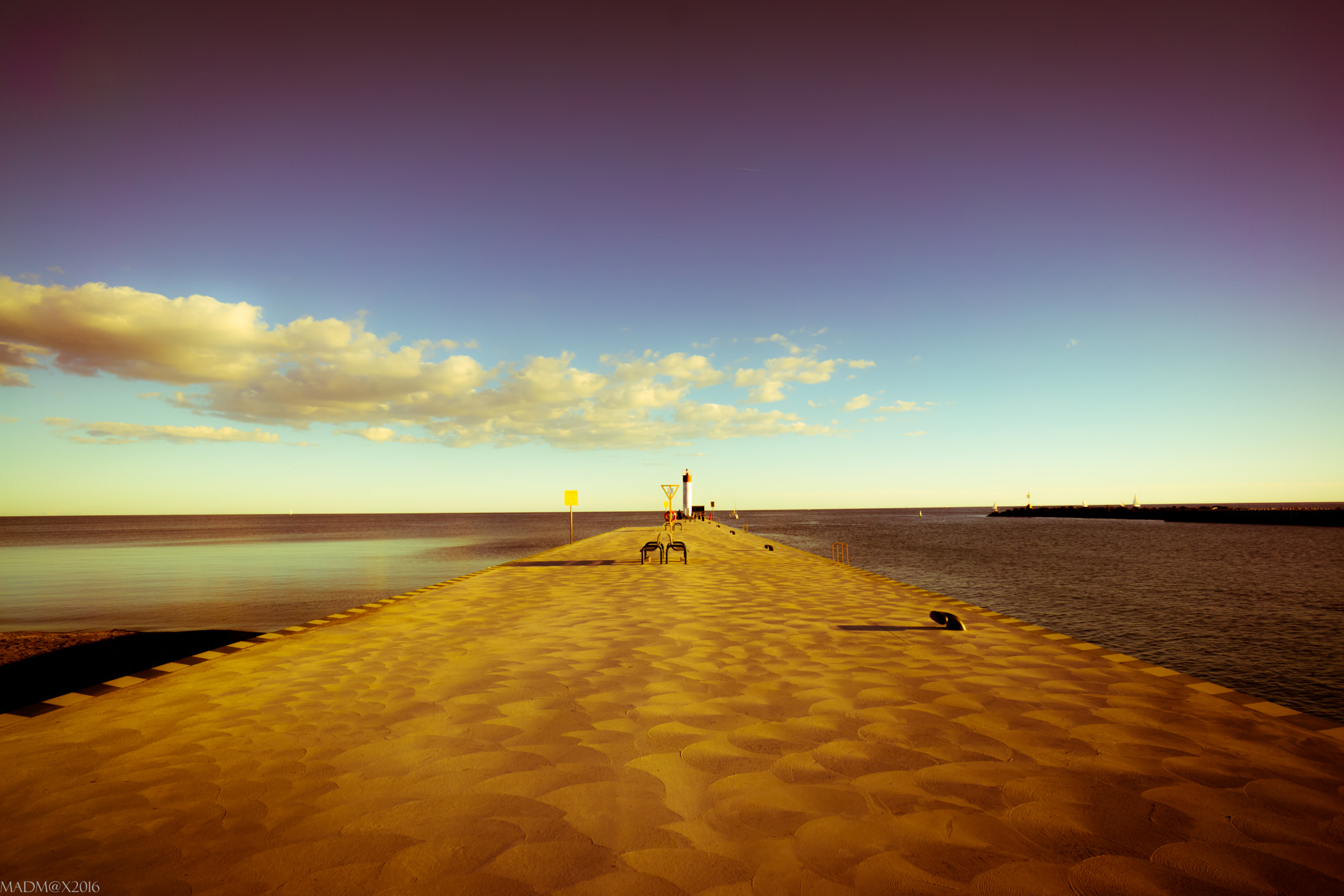 Sony Alpha NEX-7 + Sony E 16mm F2.8 sample photo. Launchpad to infinity photography