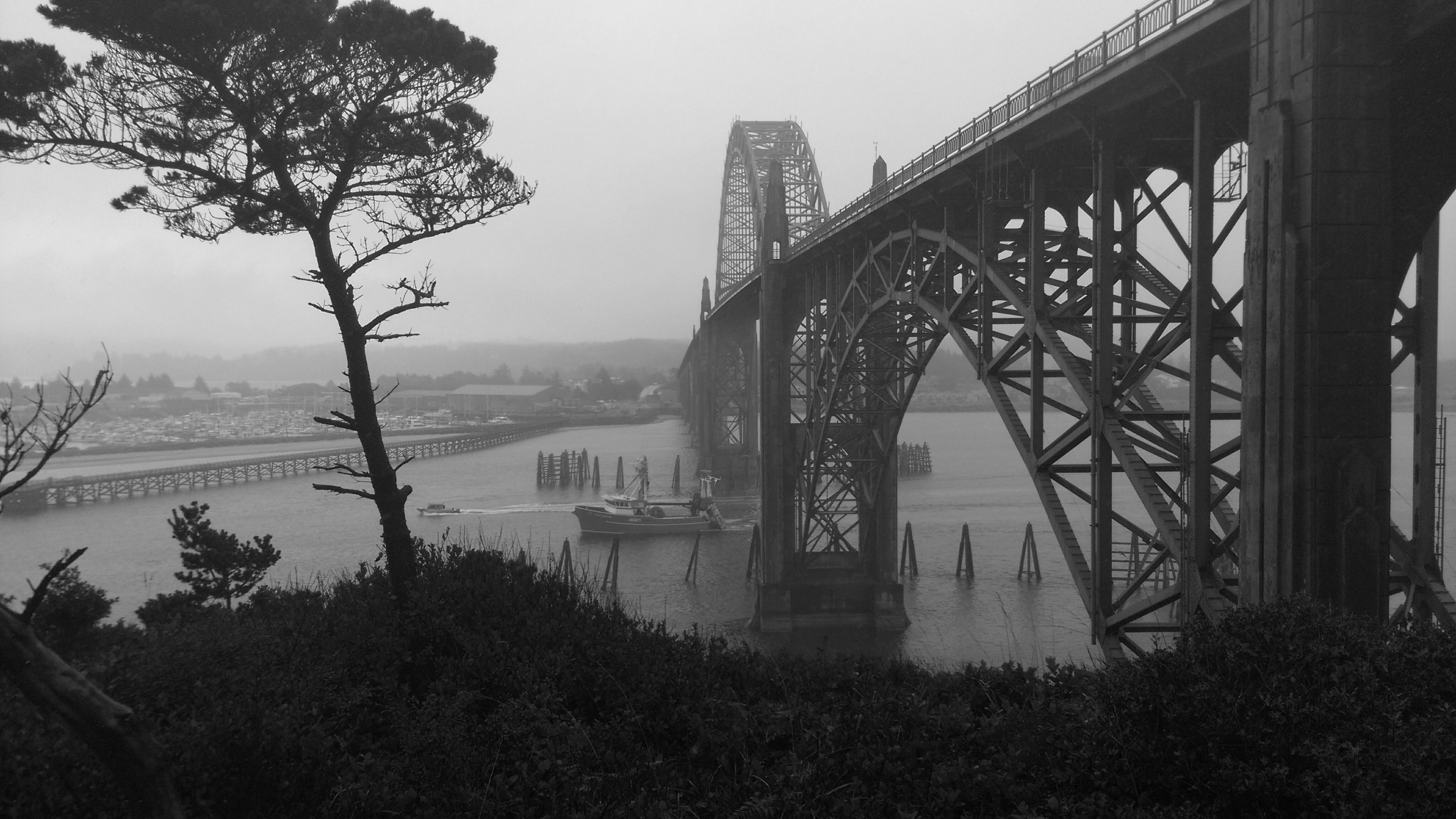 HTC DESIRE EYE sample photo. Newport bridge photography