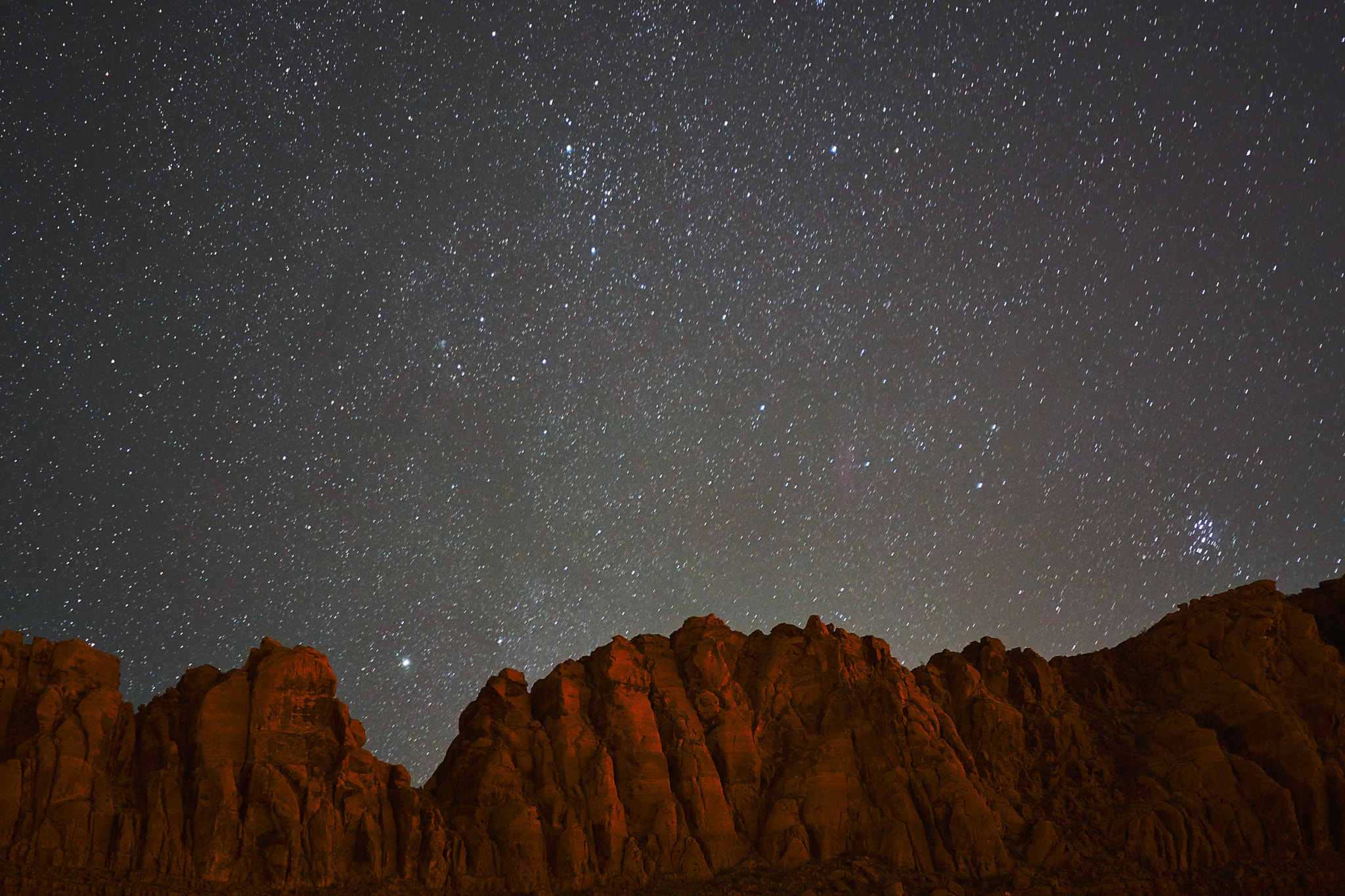 Sony a6300 + Sony FE 28mm F2 sample photo. Red canyon wall photography
