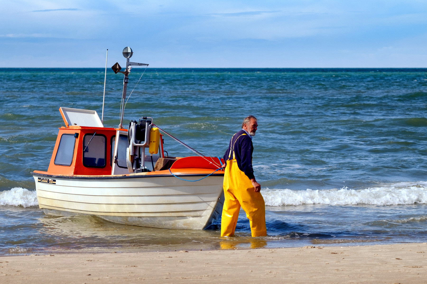 Fujifilm X-E2 + Fujifilm XF 90mm F2 R LM WR sample photo. The old man and the sea photography