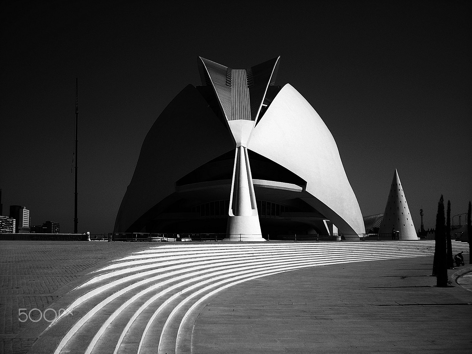 Nikon COOLPIX L6 sample photo. Calatrava in valencia #3 photography