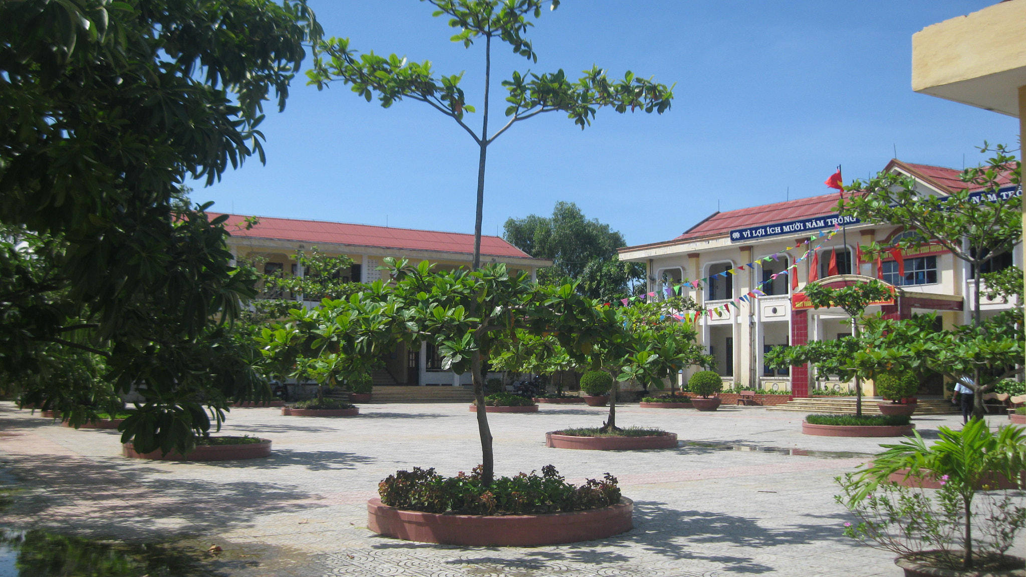 Canon PowerShot A3100 IS sample photo. School in rural viet nam photography