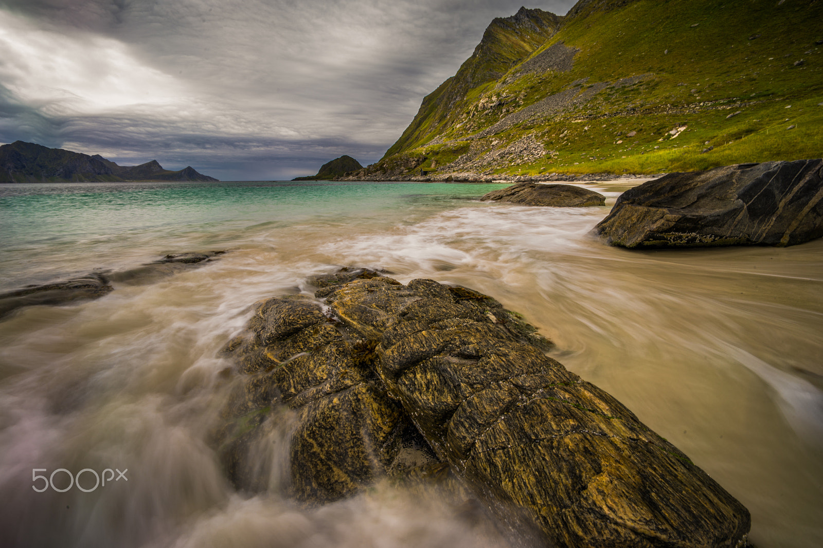 Voigtlander SUPER WIDE-HELIAR 15mm F4.5 III sample photo. Hauklandbeach photography