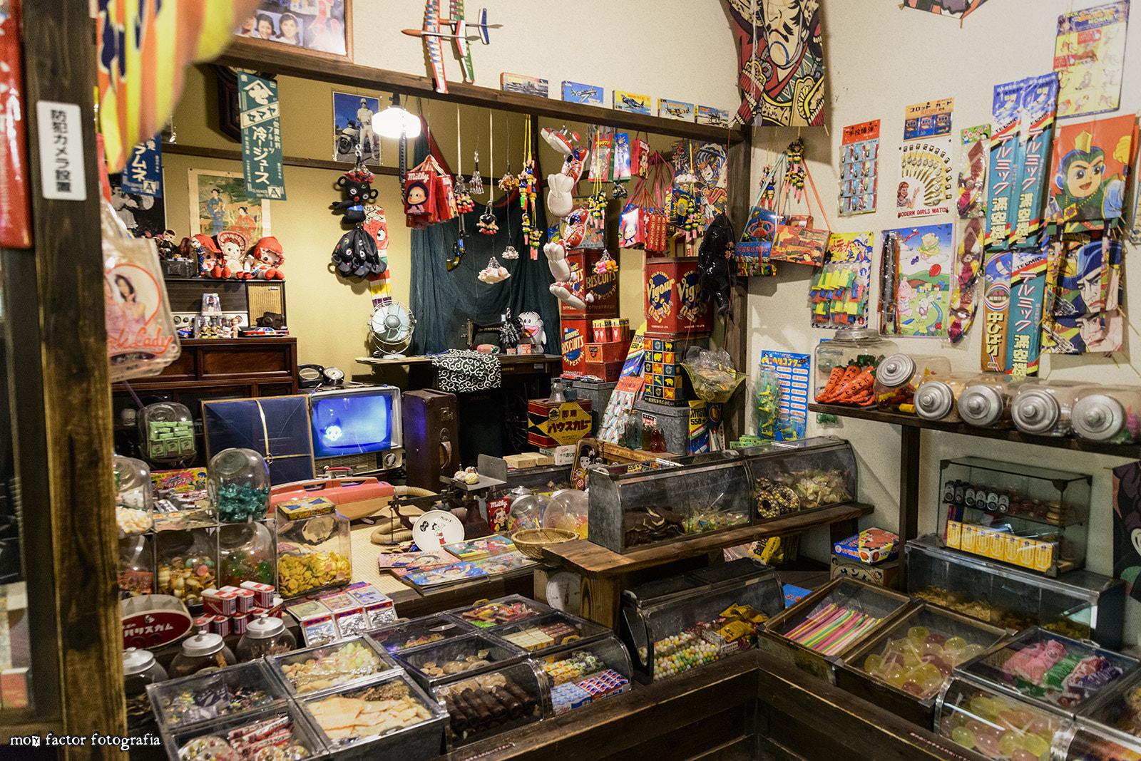 Nikon D800 + Sigma 24-105mm F4 DG OS HSM Art sample photo. Showa era japanese candy store photography