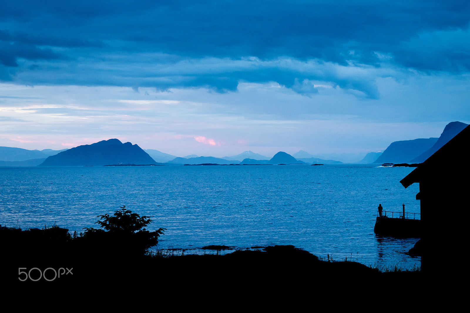 Pentax smc DA* 16-50mm F2.8 ED AL (IF) SDM sample photo. Silhouette photography