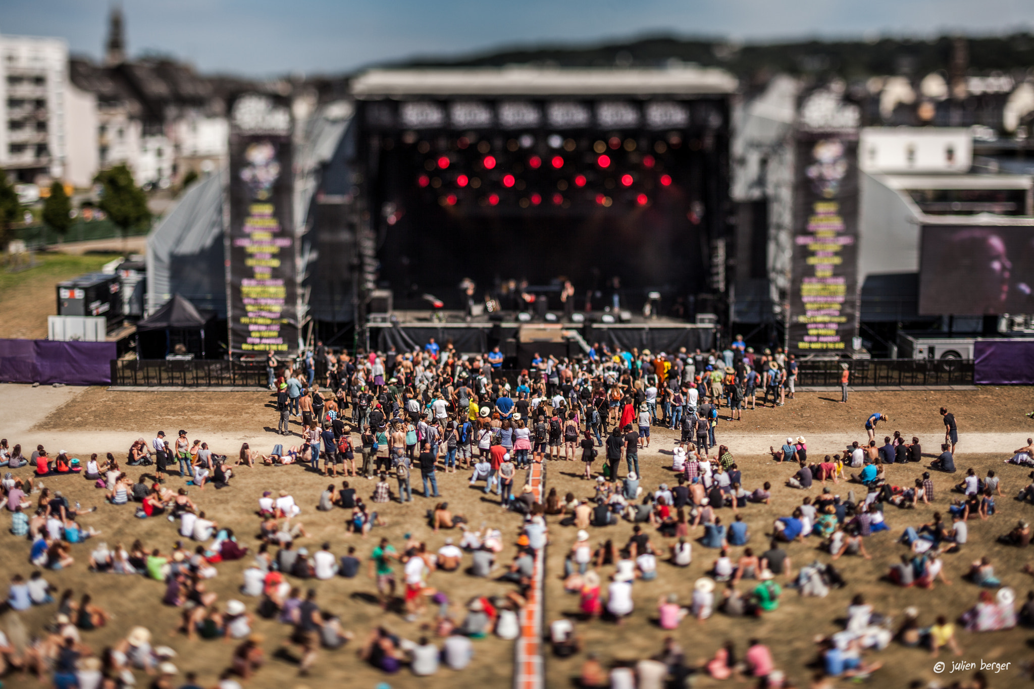 Canon EOS 5D Mark II + Canon TS-E 45mm F2.8 Tilt-Shift sample photo. Festival fête du bruit 2016 photography