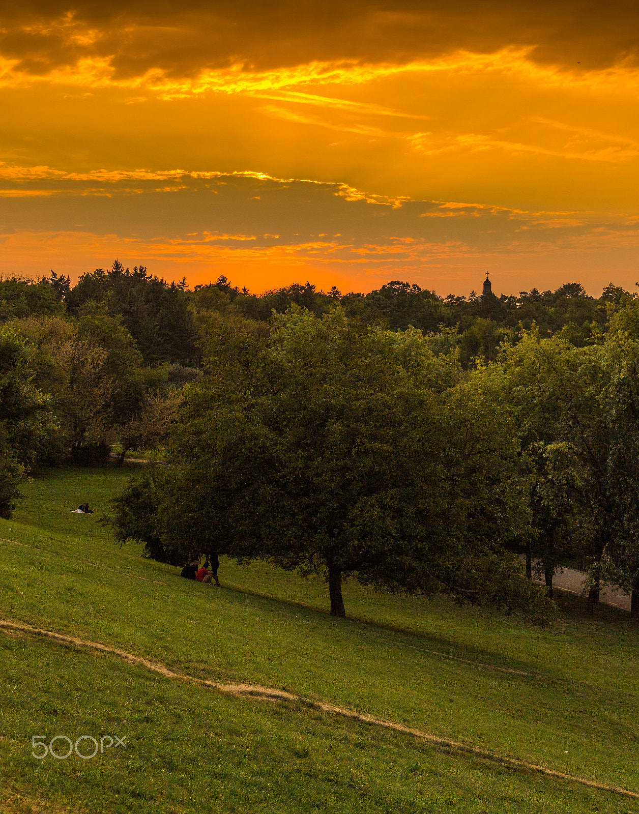 Canon EF-S 17-85mm F4-5.6 IS USM sample photo. Watching the sunset photography