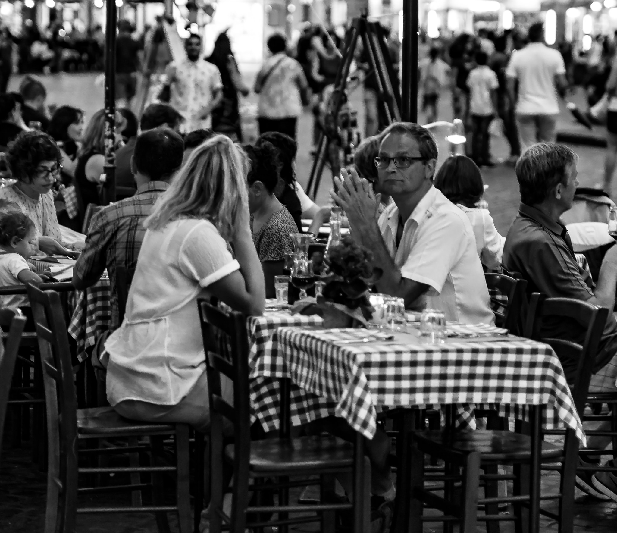 Sigma 50mm F1.4 EX DG HSM sample photo. Street people.. photography