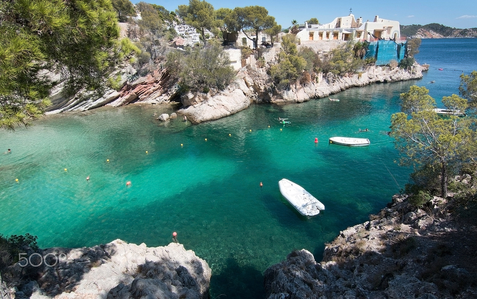 FSA-L2, EDG 65, 800mm F13 G sample photo. Cala fornells beach photography