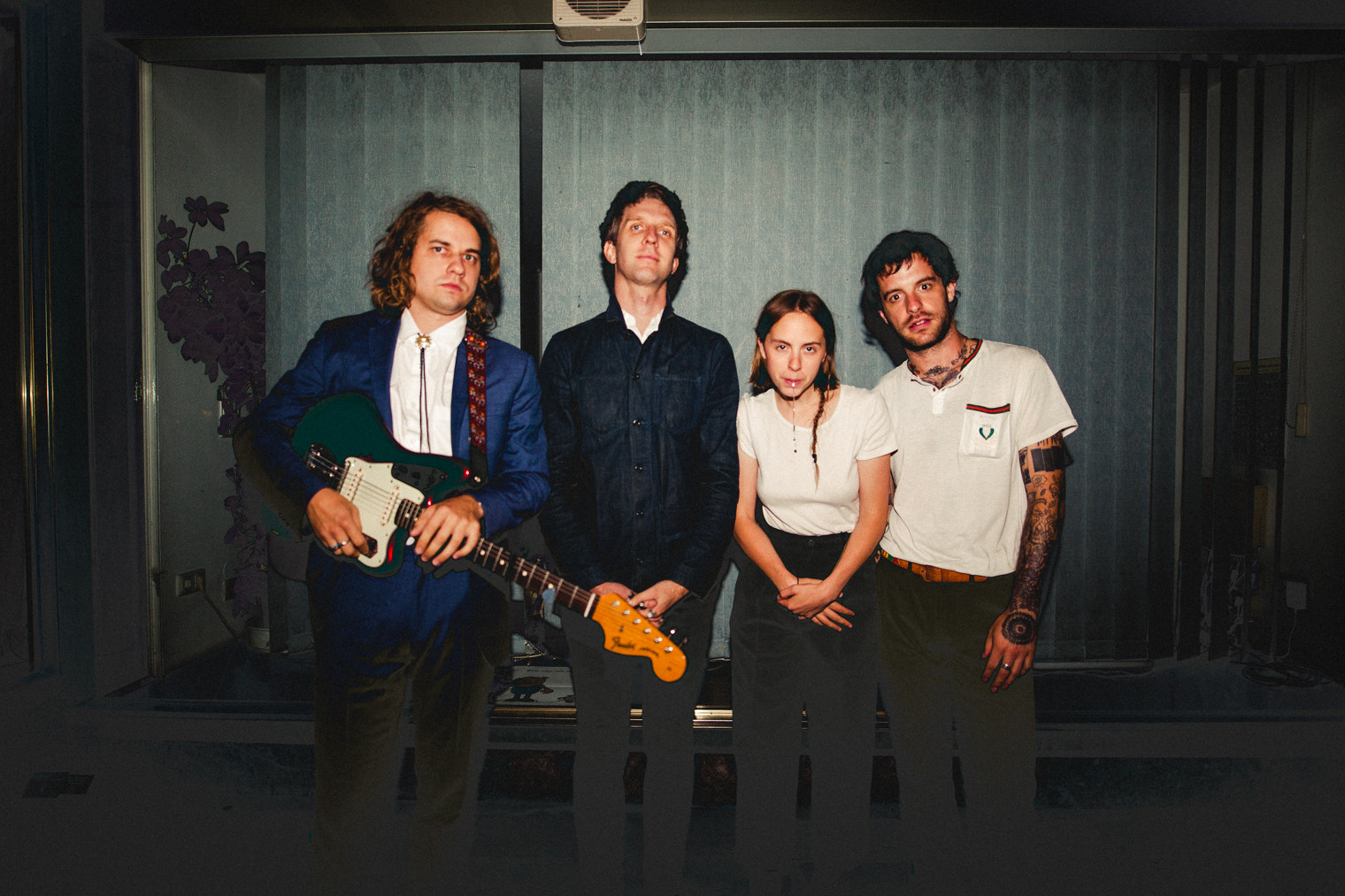 Sigma 20mm F1.4 DG HSM Art sample photo. Kevin morby // backstage photography
