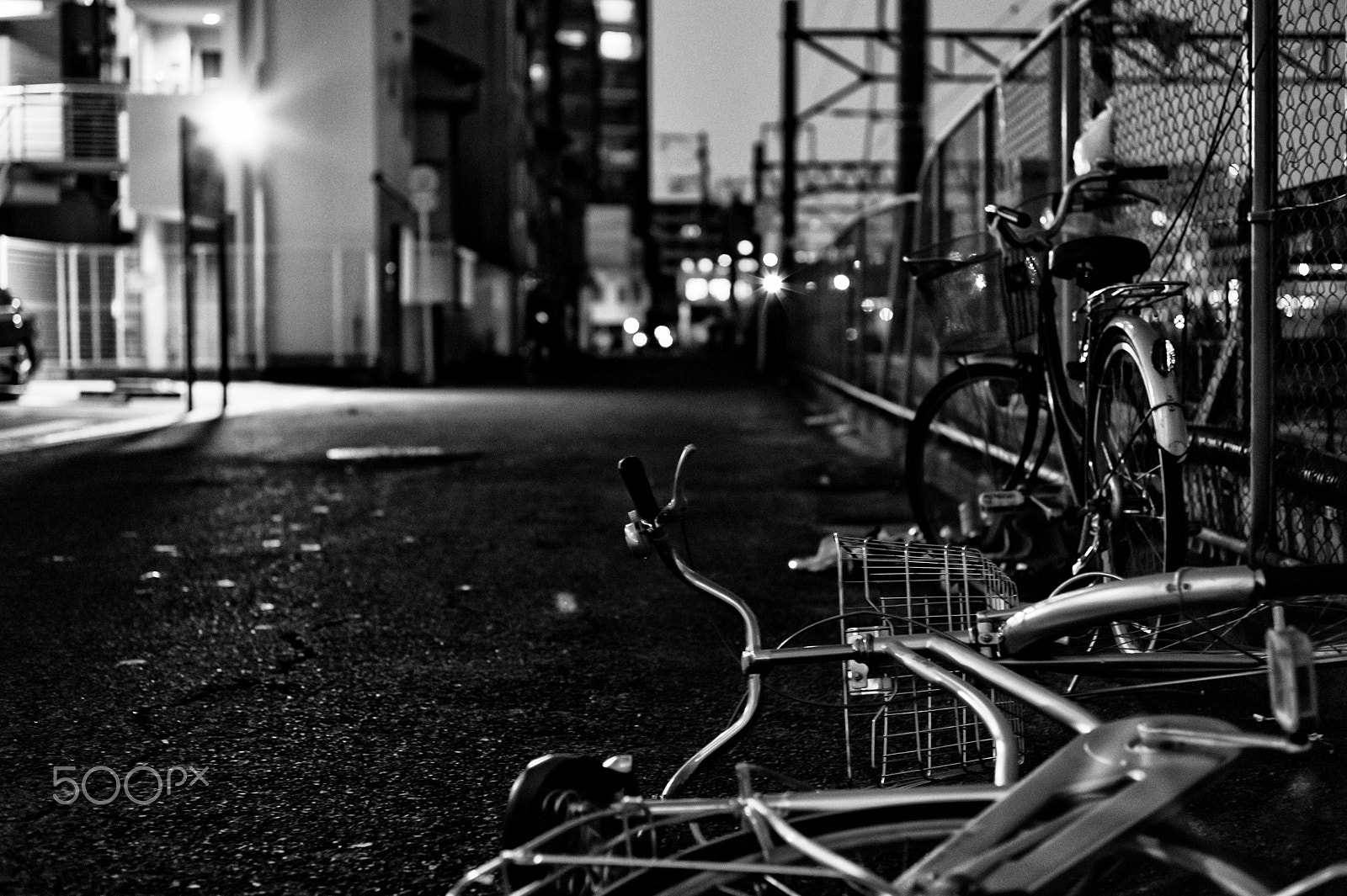 Summicron-M 50mm f/2 (IV, V) sample photo. Osaka street photography
