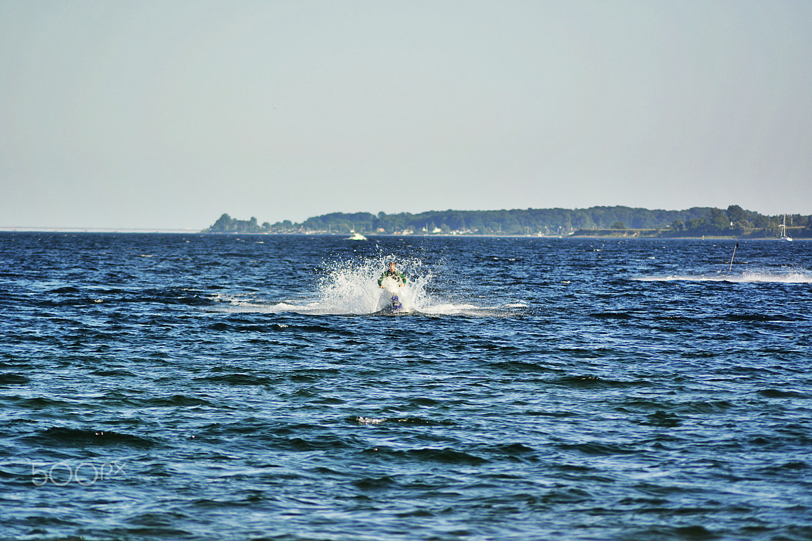 Nikon AF Nikkor 70-300mm F4-5.6G sample photo. Watersport photography