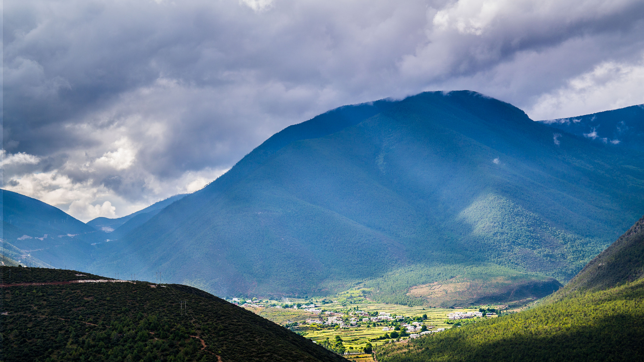 Samsung NX300M + Samsung NX 18-55mm F3.5-5.6 OIS sample photo. 乡村 photography