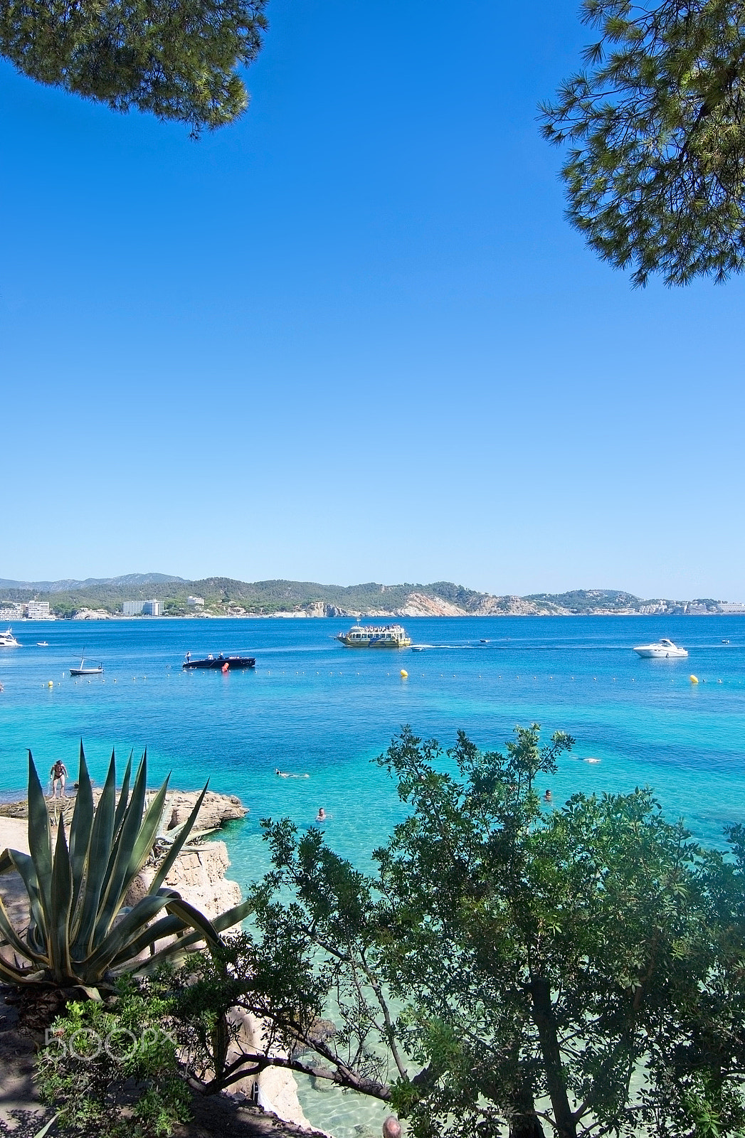 Nikon D7100 + PC Micro-Nikkor 85mm f/2.8D sample photo. Cala fornells beach photography