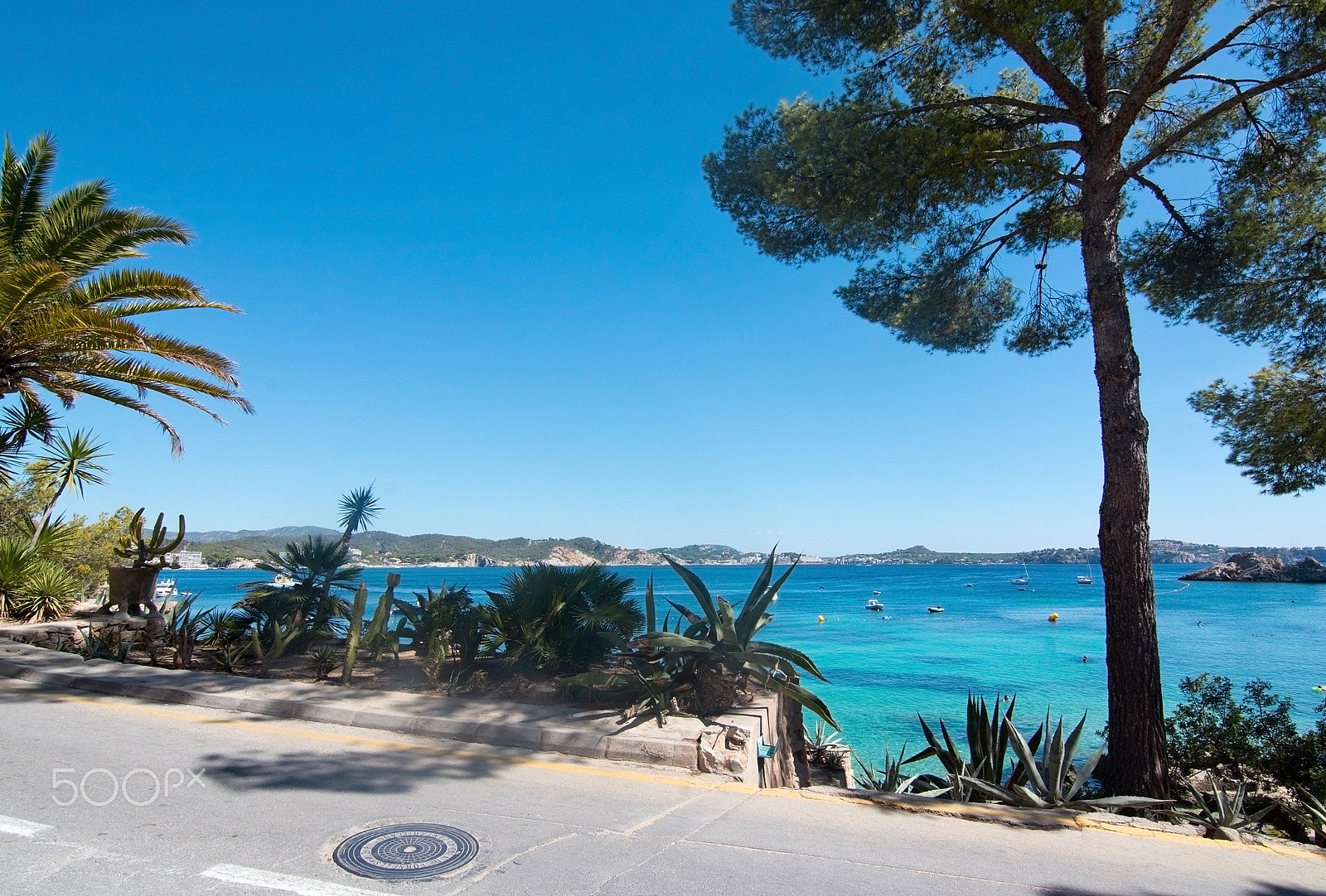 AF Zoom-Nikkor 28-80mm f/3.3-5.6G sample photo. Cala fornells beach photography
