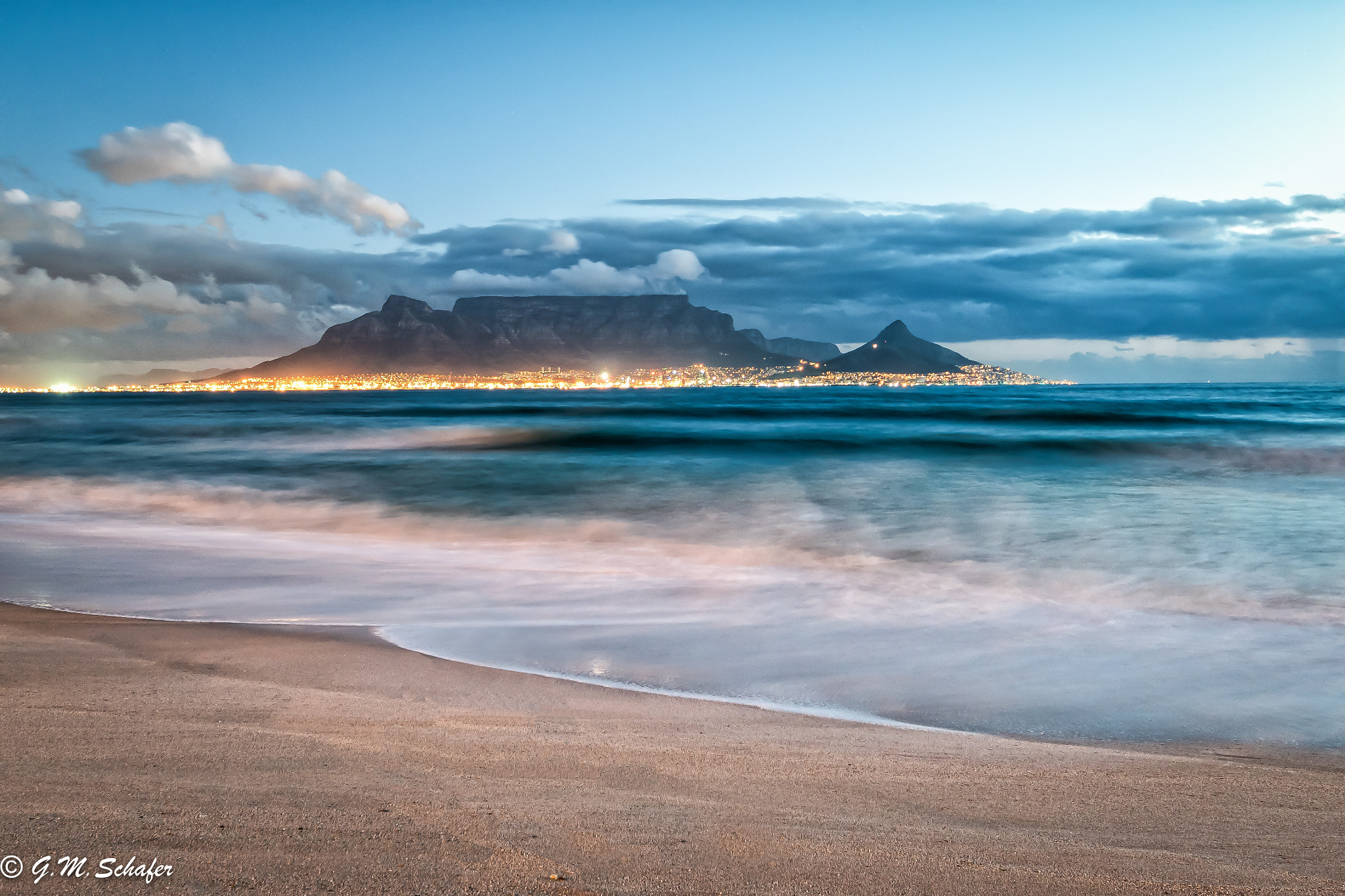 Sigma 10-20mm F4-5.6 EX DC HSM sample photo. Table mountain photography