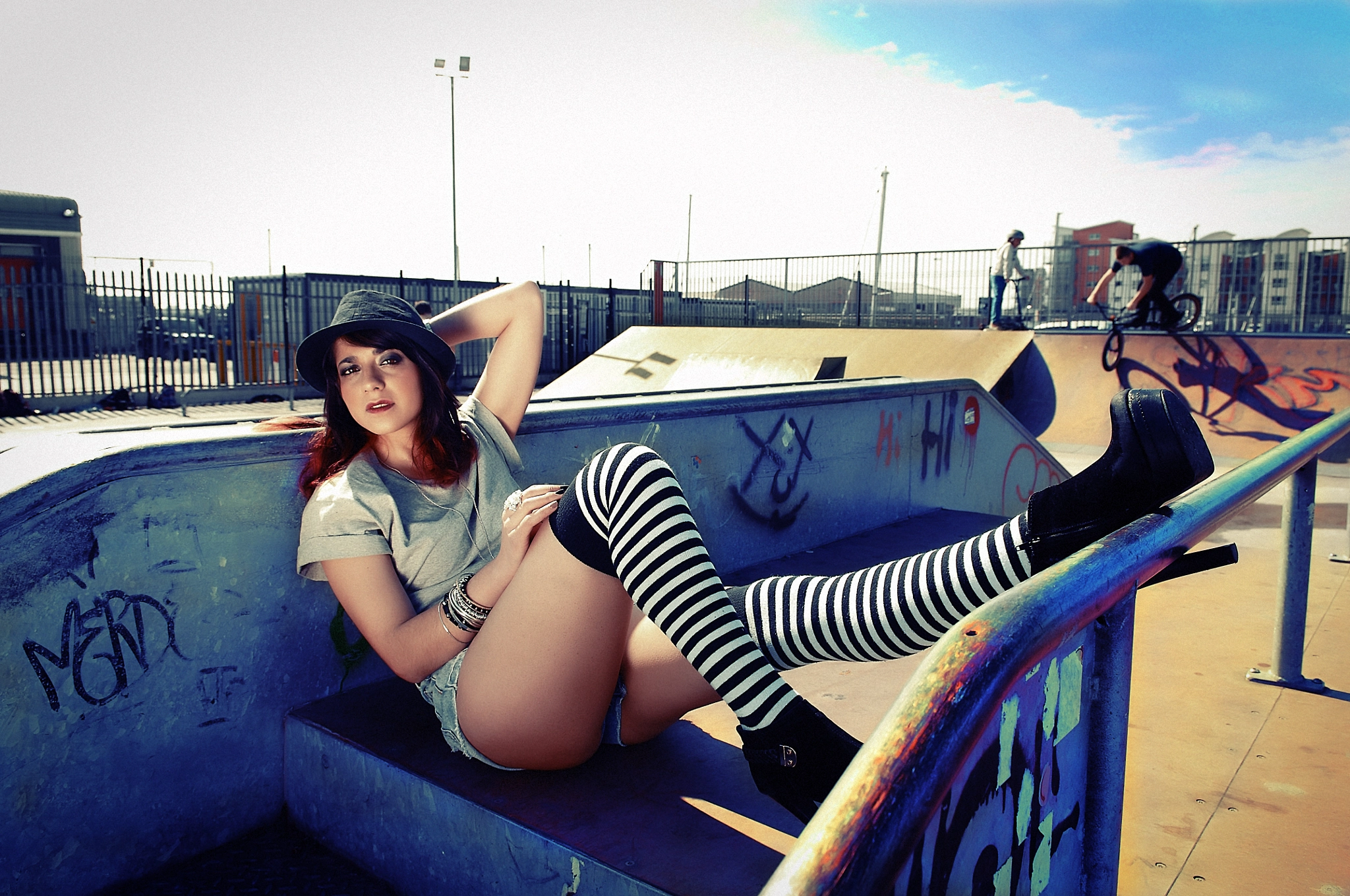 Nikon D2X sample photo. Punk girl in the skate park photography