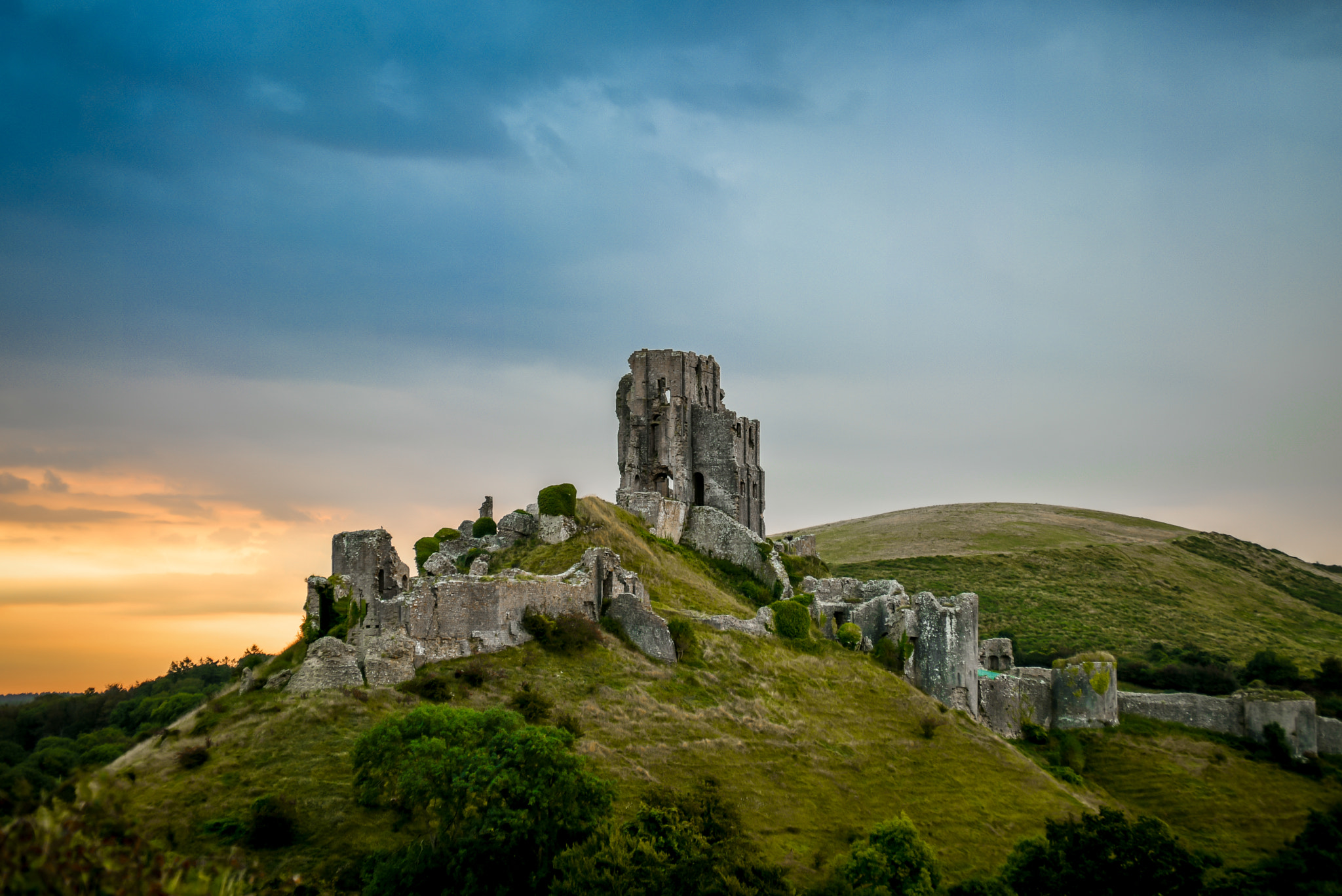 AF Zoom-Nikkor 28-85mm f/3.5-4.5 sample photo. Corfe castle photography