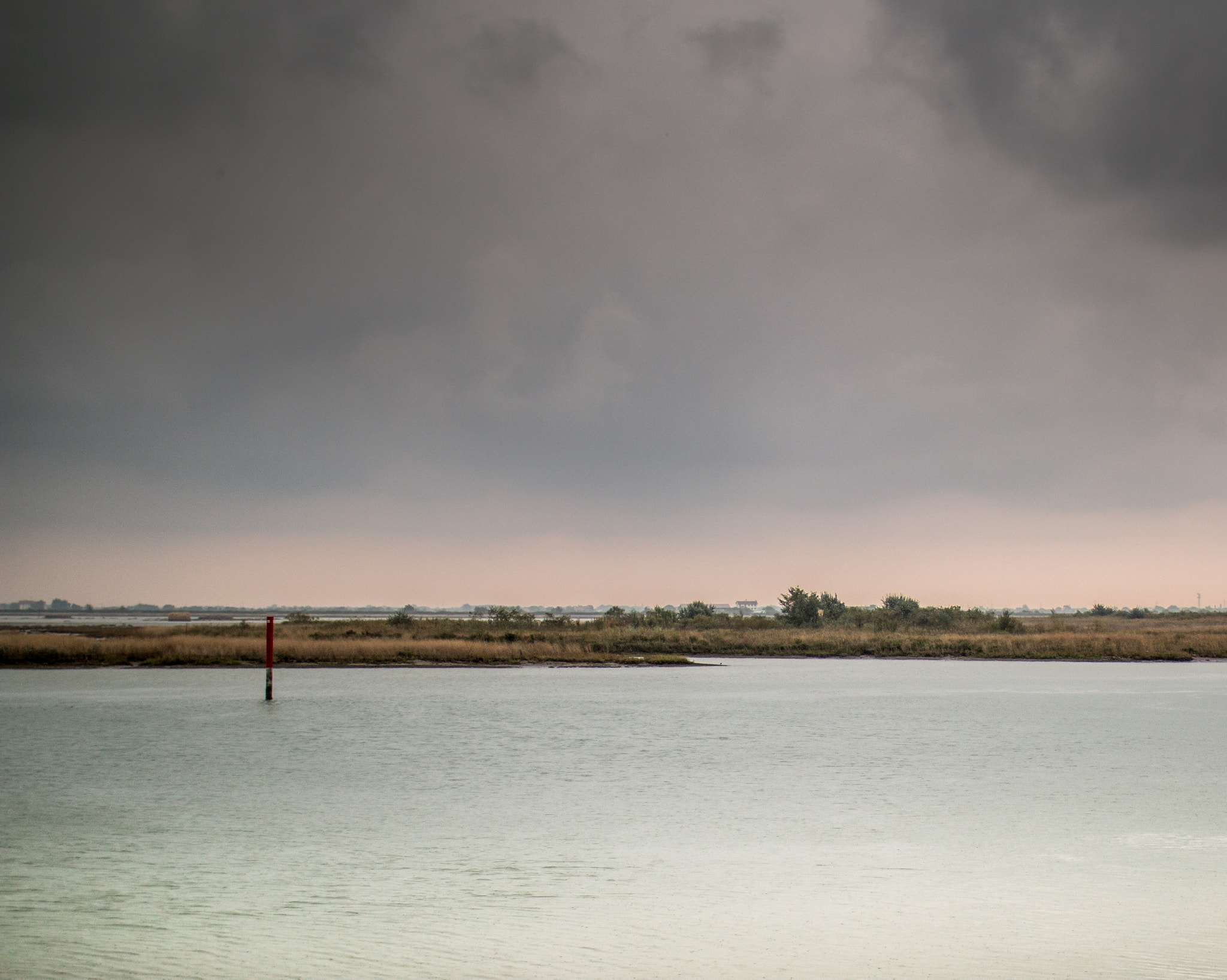 Canon EOS 70D + Canon EF 35mm F1.4L USM sample photo. Shoreline musing ii photography