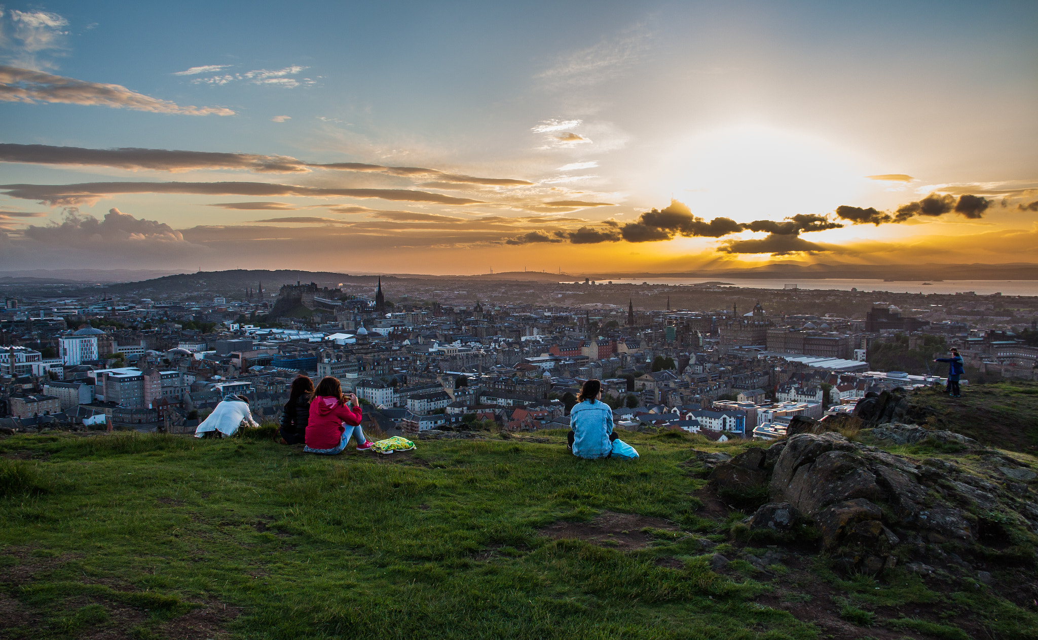 Canon EOS 650D (EOS Rebel T4i / EOS Kiss X6i) sample photo. Edinburgh sunset 2 photography
