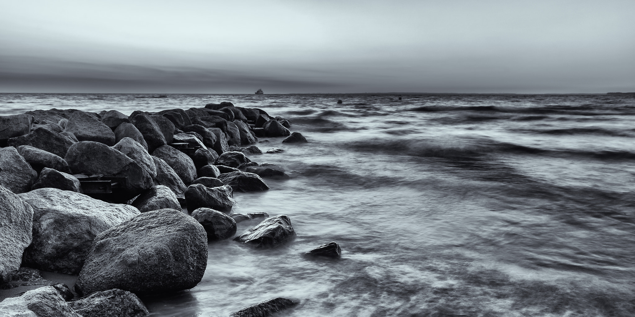 Canon EF 28mm F2.8 IS USM sample photo. Seascape photography