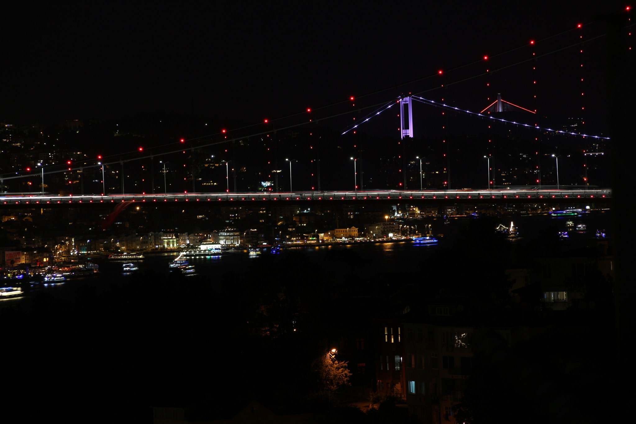 Canon EOS 650D (EOS Rebel T4i / EOS Kiss X6i) sample photo. The sound of color photography