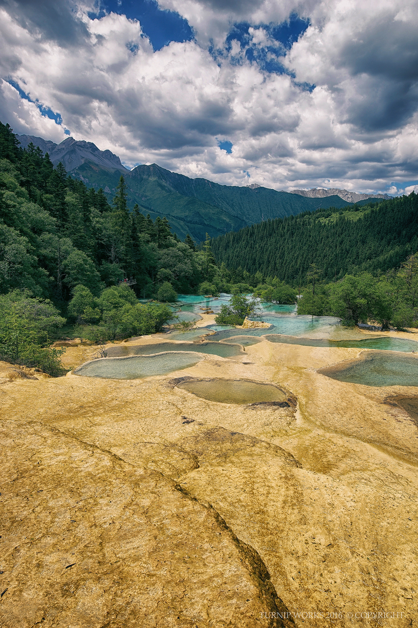 24mm F1.4 sample photo. Jiuzhaigou & huang long photography