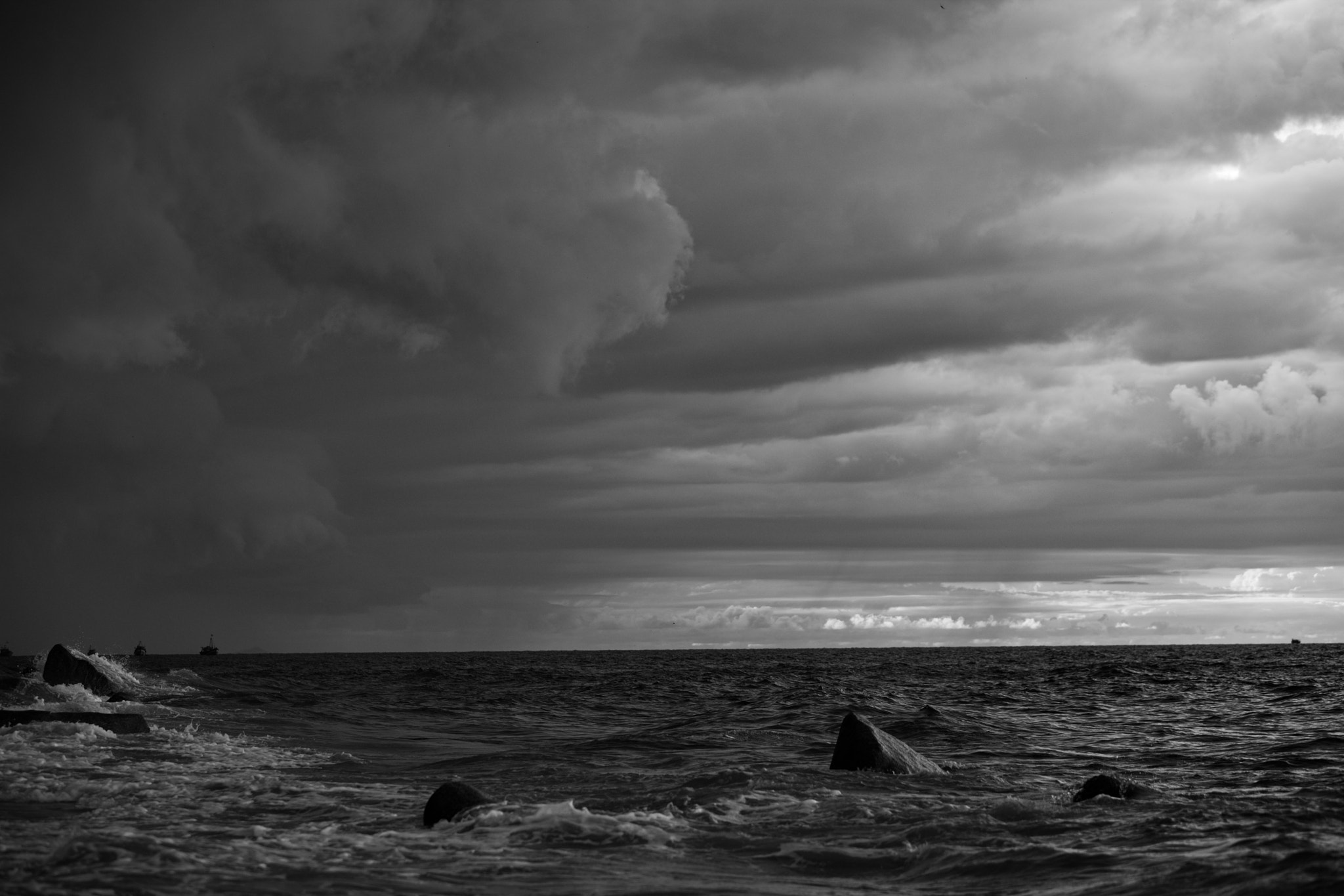 Canon EOS-1Ds Mark III sample photo. Before the storm photography