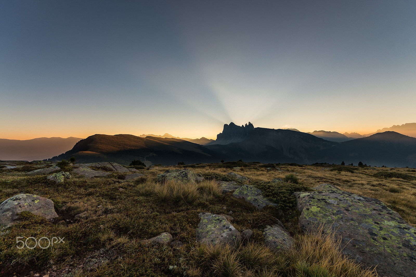 Sigma 8-16mm F4.5-5.6 DC HSM sample photo. The sun erupts from odle photography