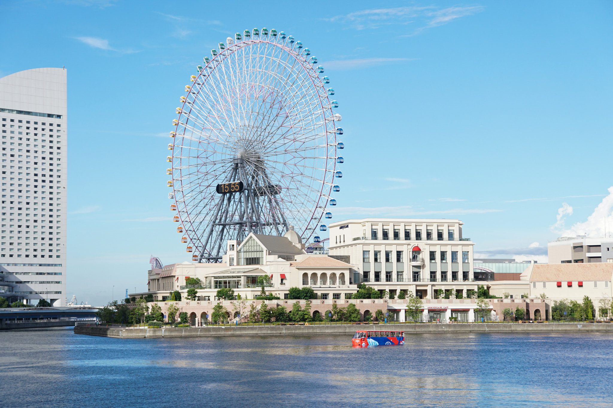 Sony a6300 + Sony E 18-55mm F3.5-5.6 OSS sample photo. Yokohama city 2 photography