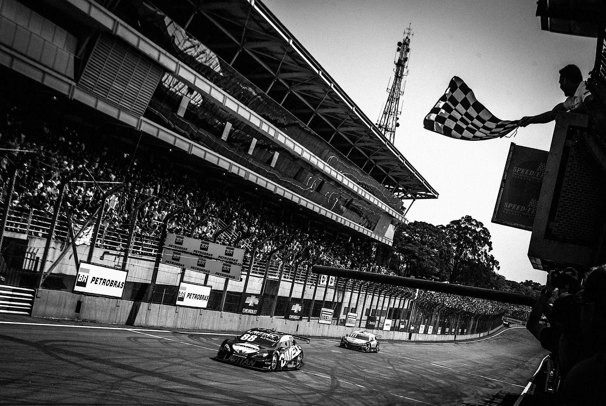 Canon EOS-1D X + Canon EF 17-35mm f/2.8L sample photo. Stock car brazil round 7 photography