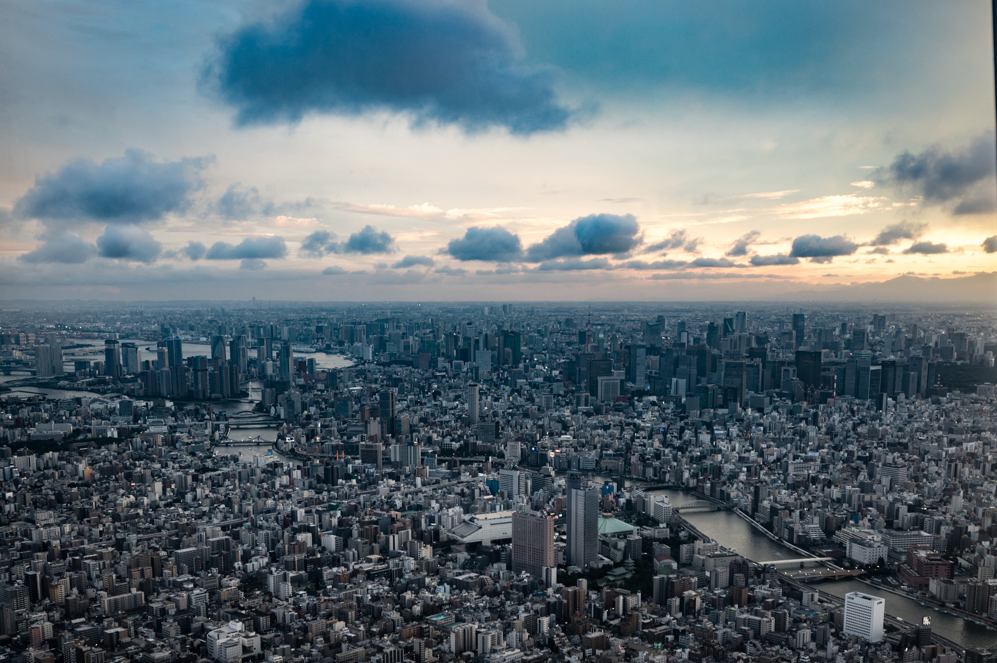 Pentax K-3 II + Pentax smc DA 12-24mm F4.0 ED AL (IF) sample photo. The view from the sky tree photography