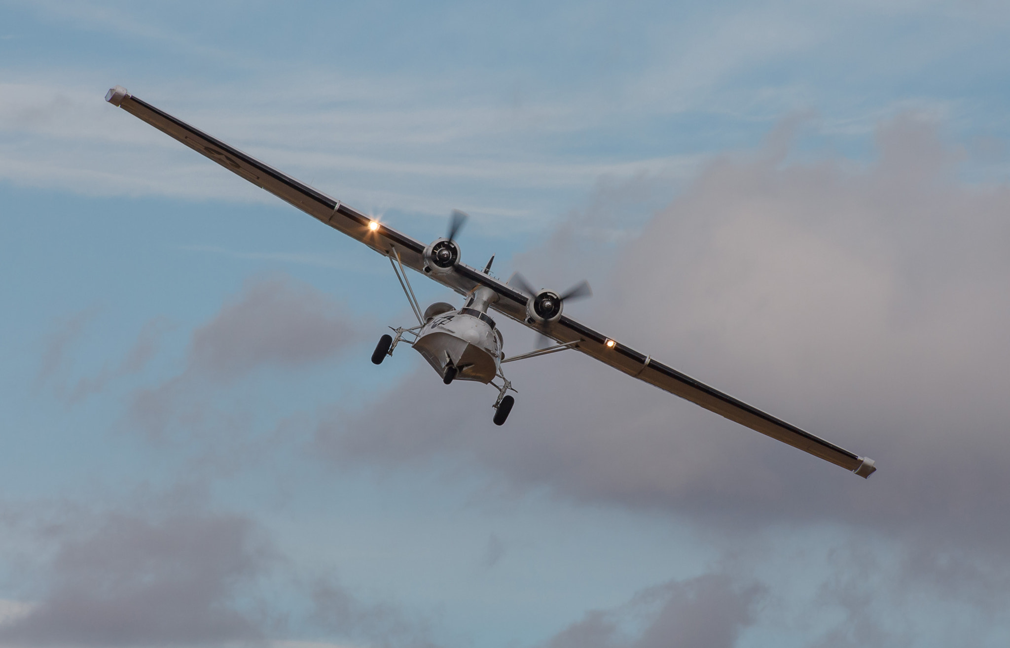 Canon EF 70-300mm F4-5.6 IS USM sample photo. Catalina flyingboat wheels down photography