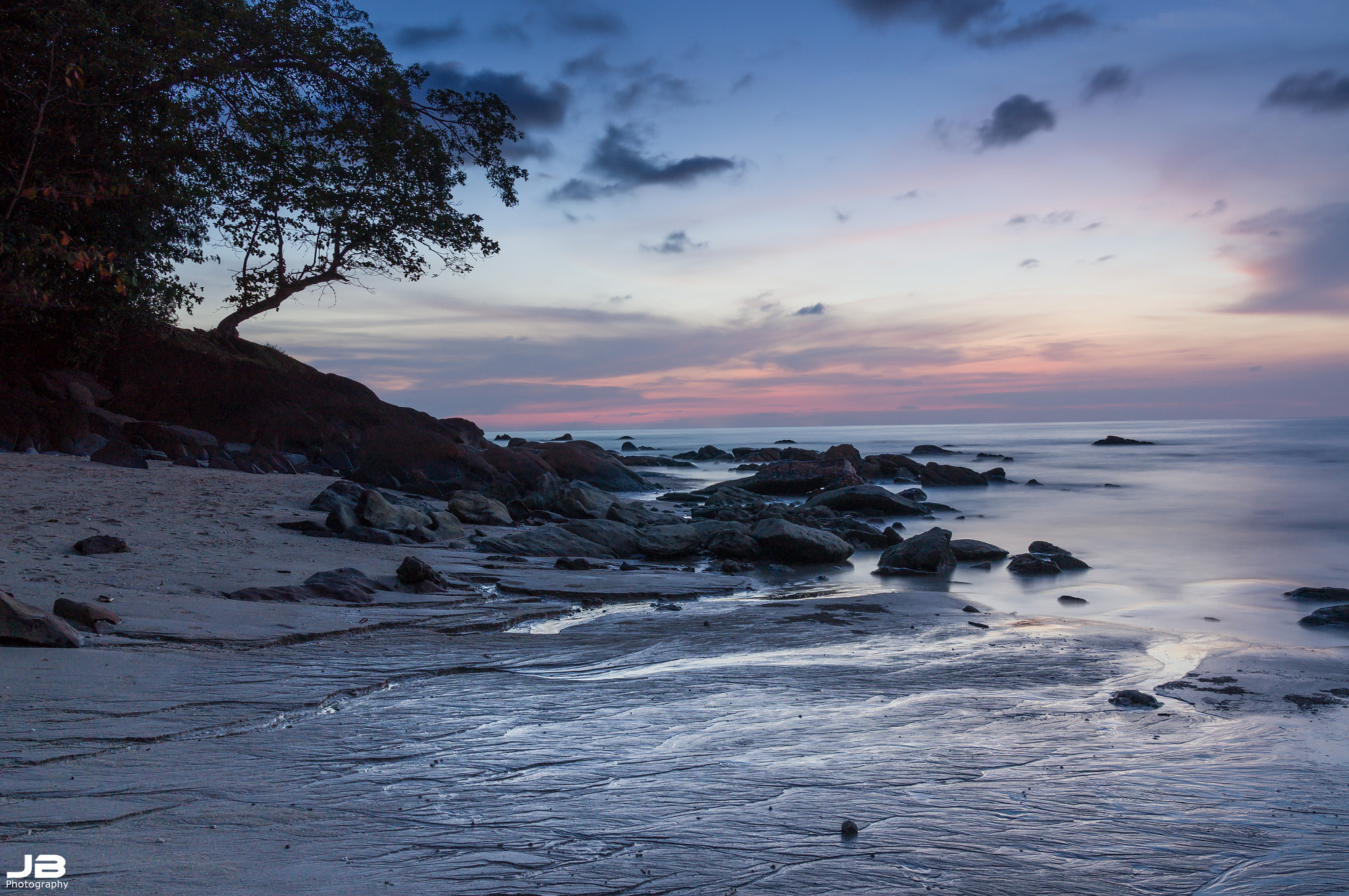 Sony Alpha NEX-6 + Sony Vario-Tessar T* E 16-70mm F4 ZA OSS sample photo. Beautiful colors in thailand  photography