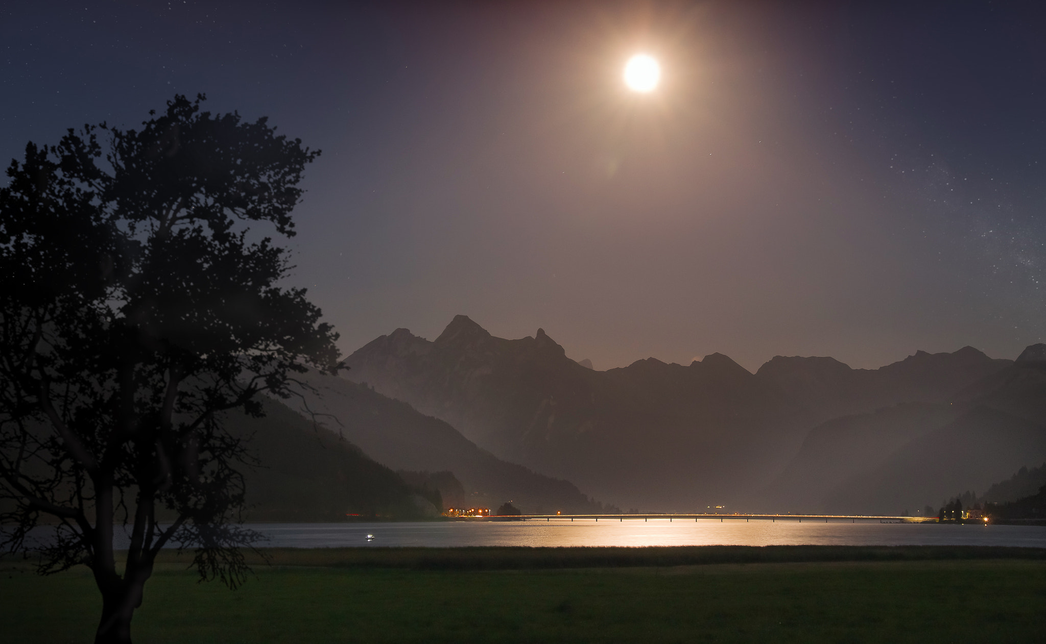 Pentax smc DA* 16-50mm F2.8 ED AL (IF) SDM sample photo. Vollmond am sihlsee photography