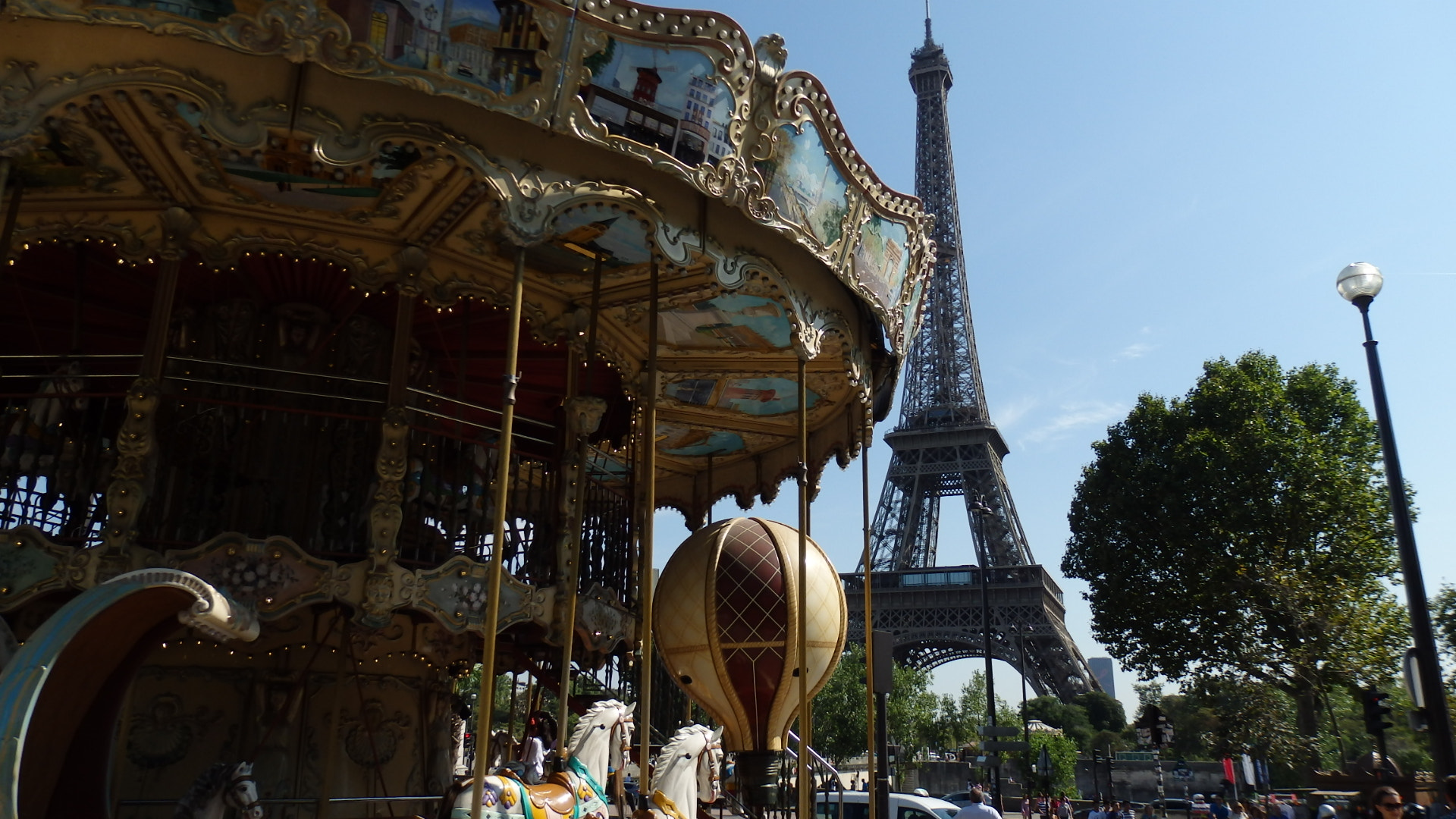 Olympus SZ-16,DZ-105 sample photo. Paris carrousel photography