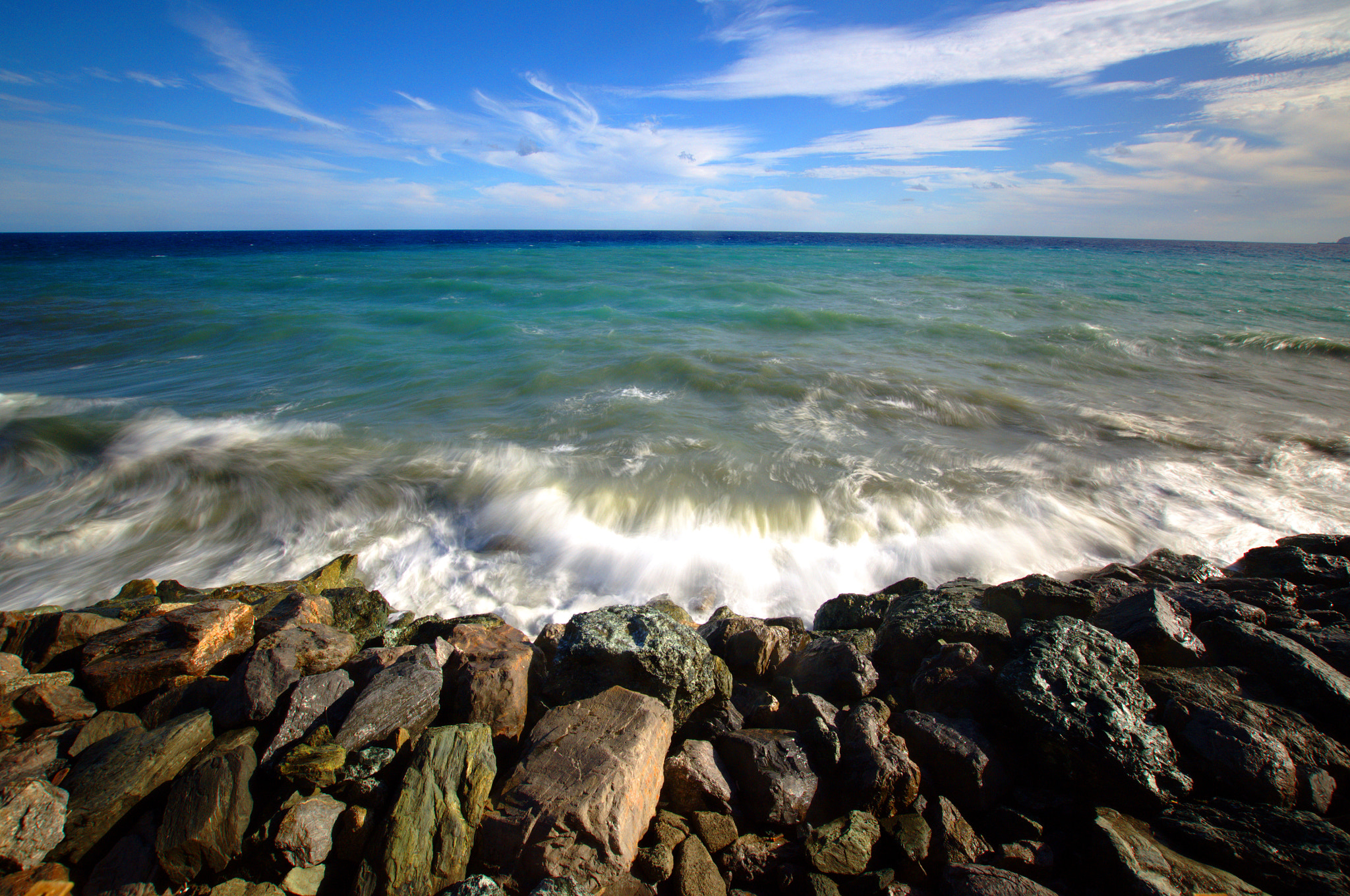 Nikon D3100 + Sigma 10-20mm F3.5 EX DC HSM sample photo. Waves photography