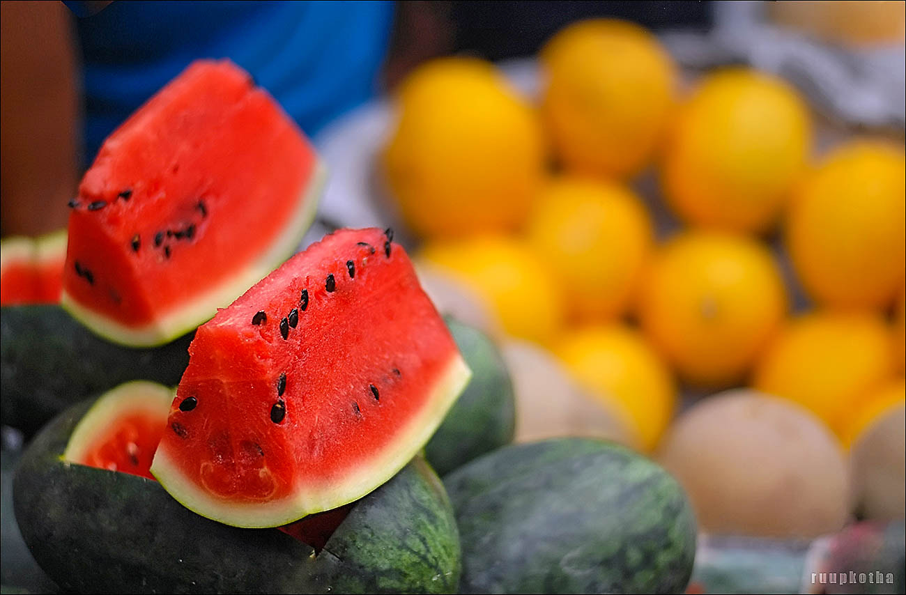 Nikon D200 + Nikon AF-S Nikkor 50mm F1.8G sample photo. Watermelon photography