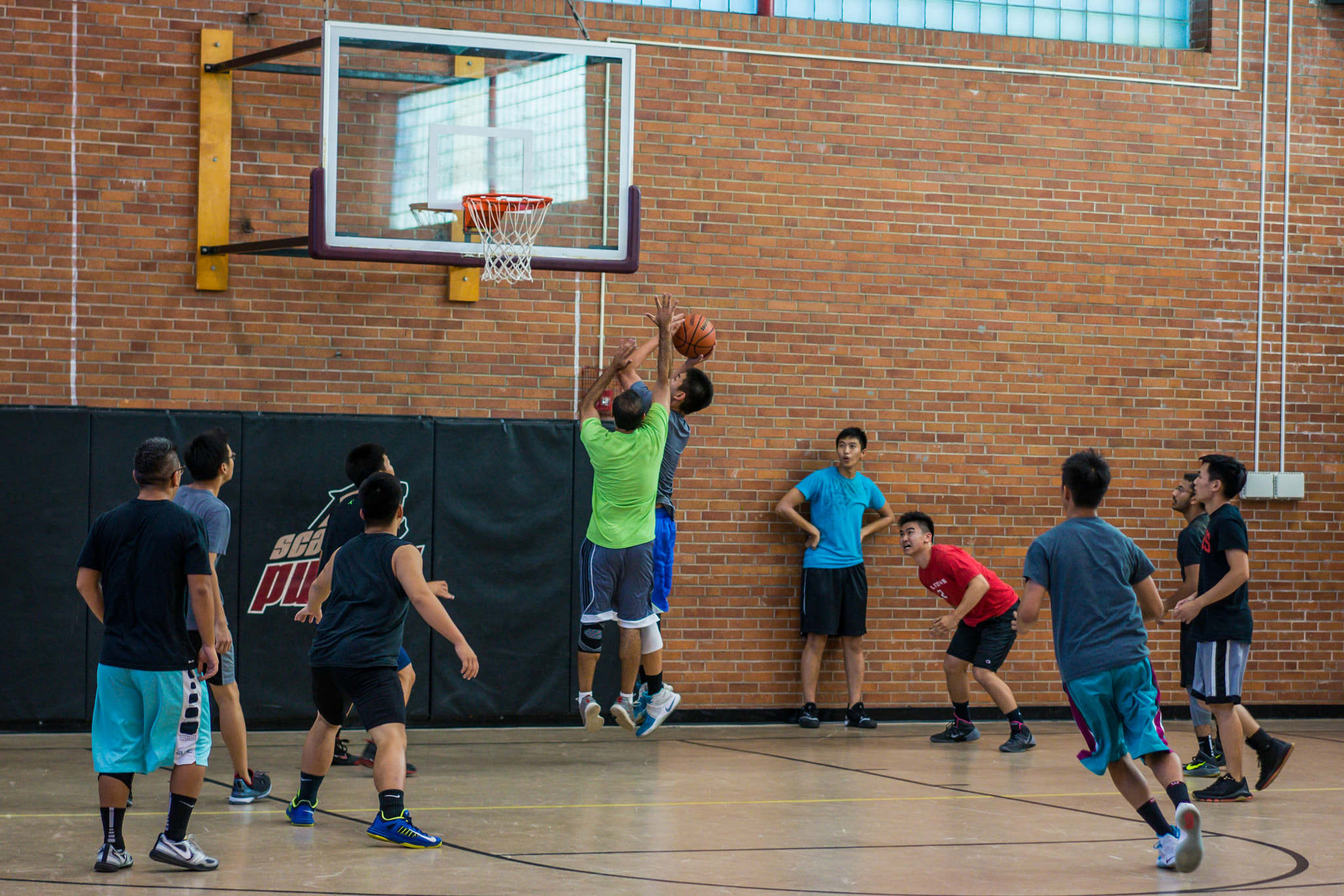 55mm F1.8 ZA sample photo. Bball photography