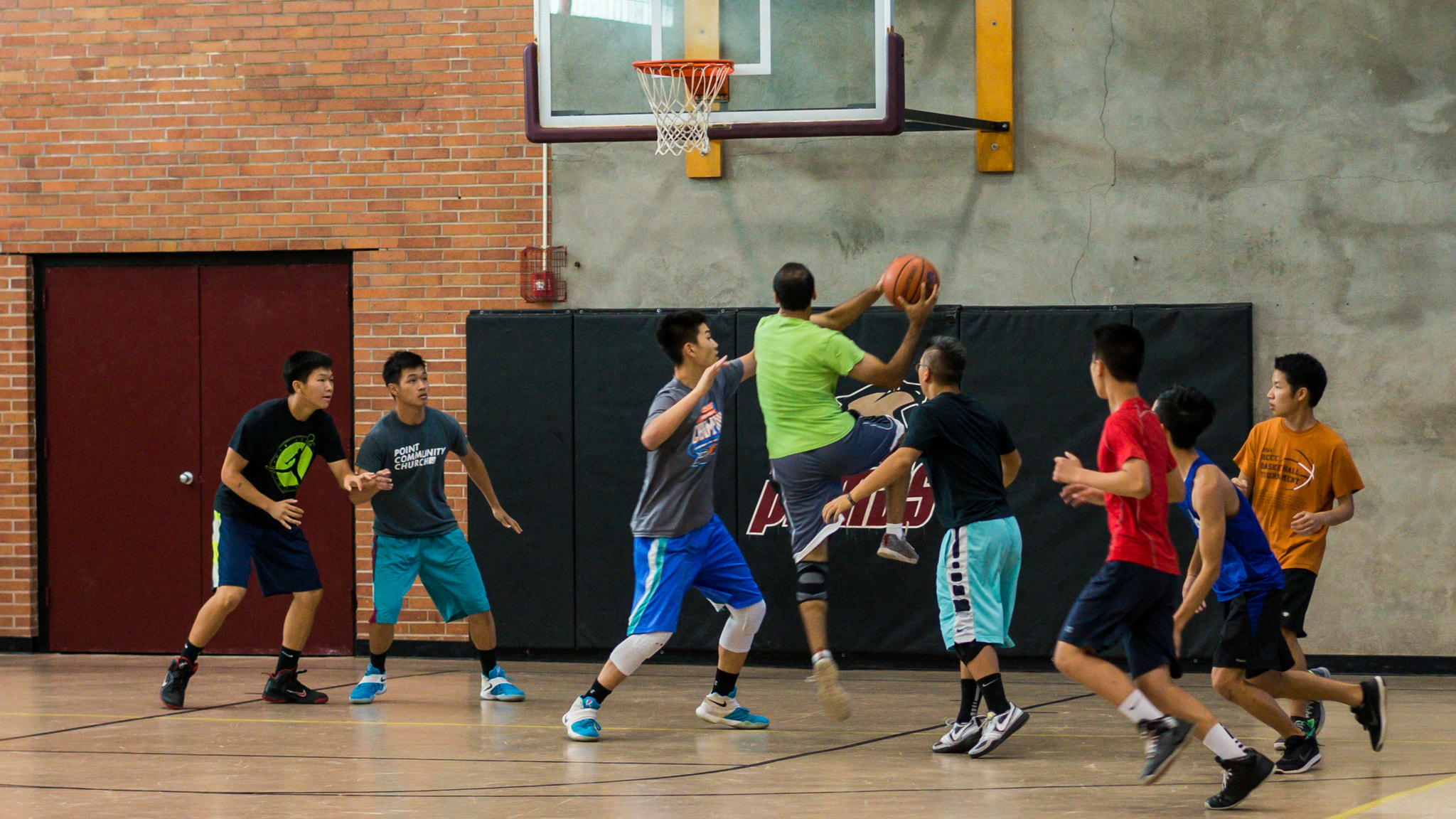 55mm F1.8 ZA sample photo. Bball photography