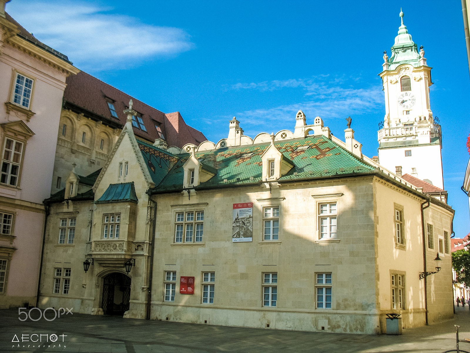 Canon POWERSHOT A620 sample photo. Old town hall in bratislava photography