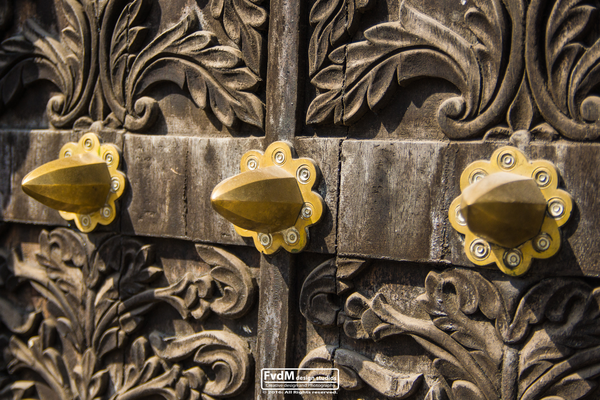 Sony SLT-A77 + Sigma 17-70mm F2.8-4.5 (D) sample photo. The doors of zanzibar... photography