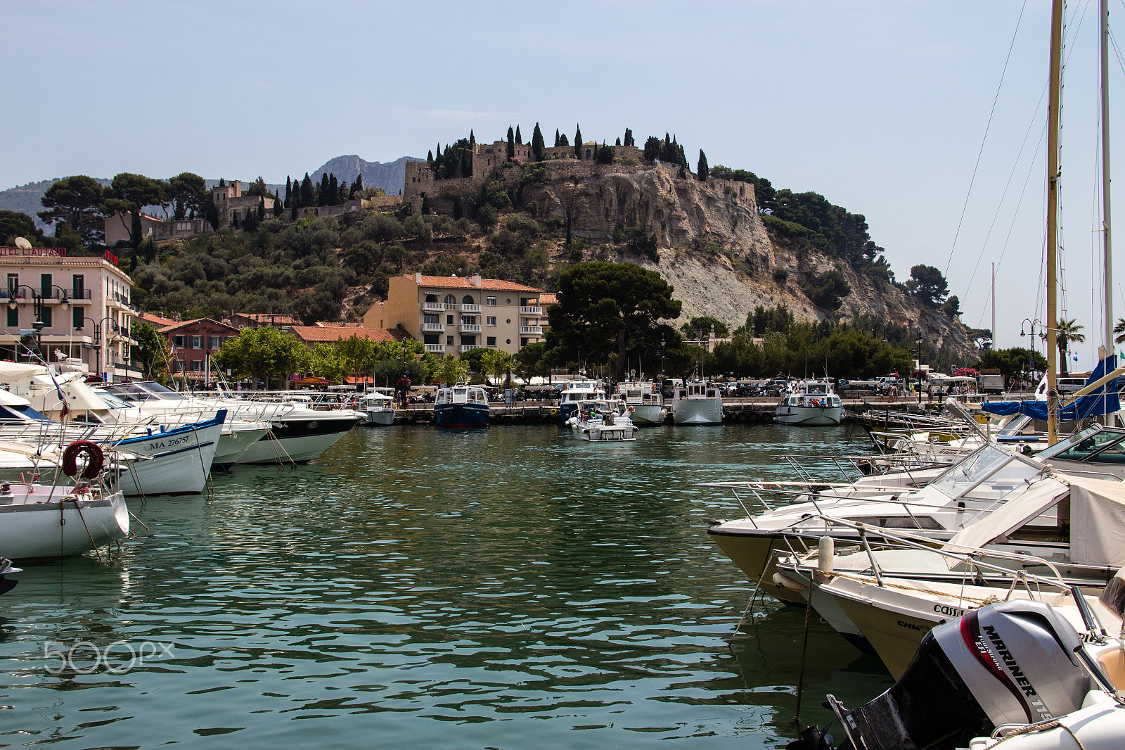 Canon EOS 650D (EOS Rebel T4i / EOS Kiss X6i) sample photo. Harbour in la ciotat photography