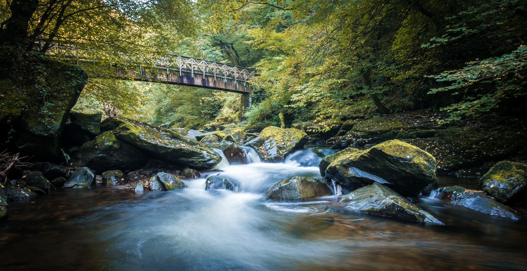 Fujifilm X-M1 + Fujifilm XF 14mm F2.8 R sample photo. Bridge on the lyn photography