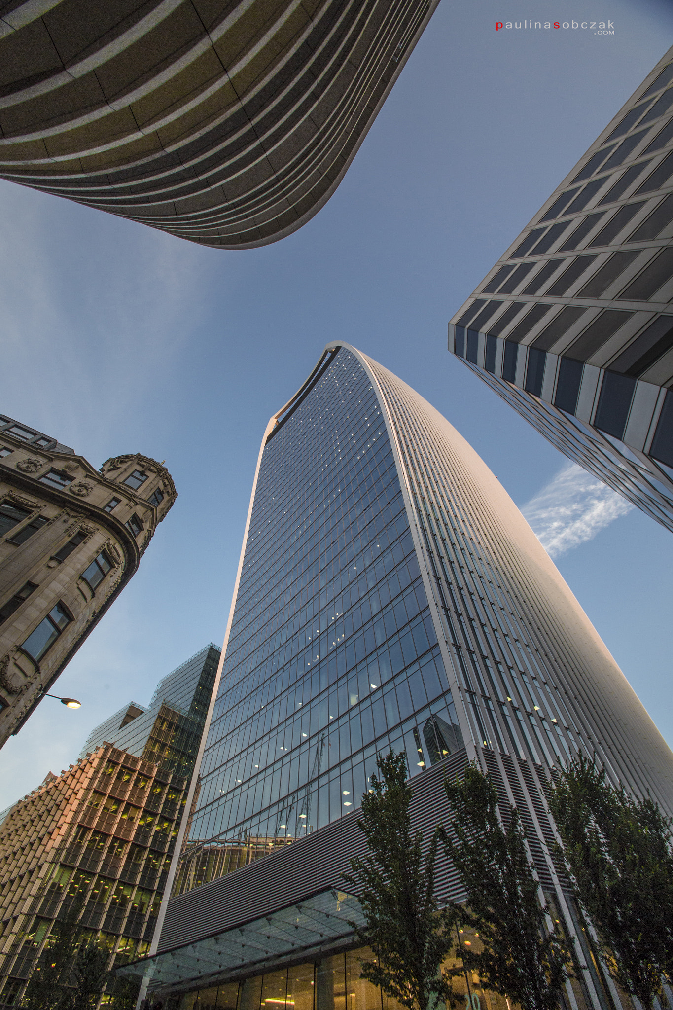 Sigma 10-20mm F3.5 EX DC HSM sample photo. Architecture photography