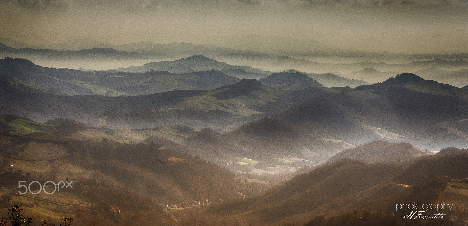 Sony Alpha DSLR-A580 + Sigma 70-300mm F4-5.6 DL Macro sample photo. Far away... photography