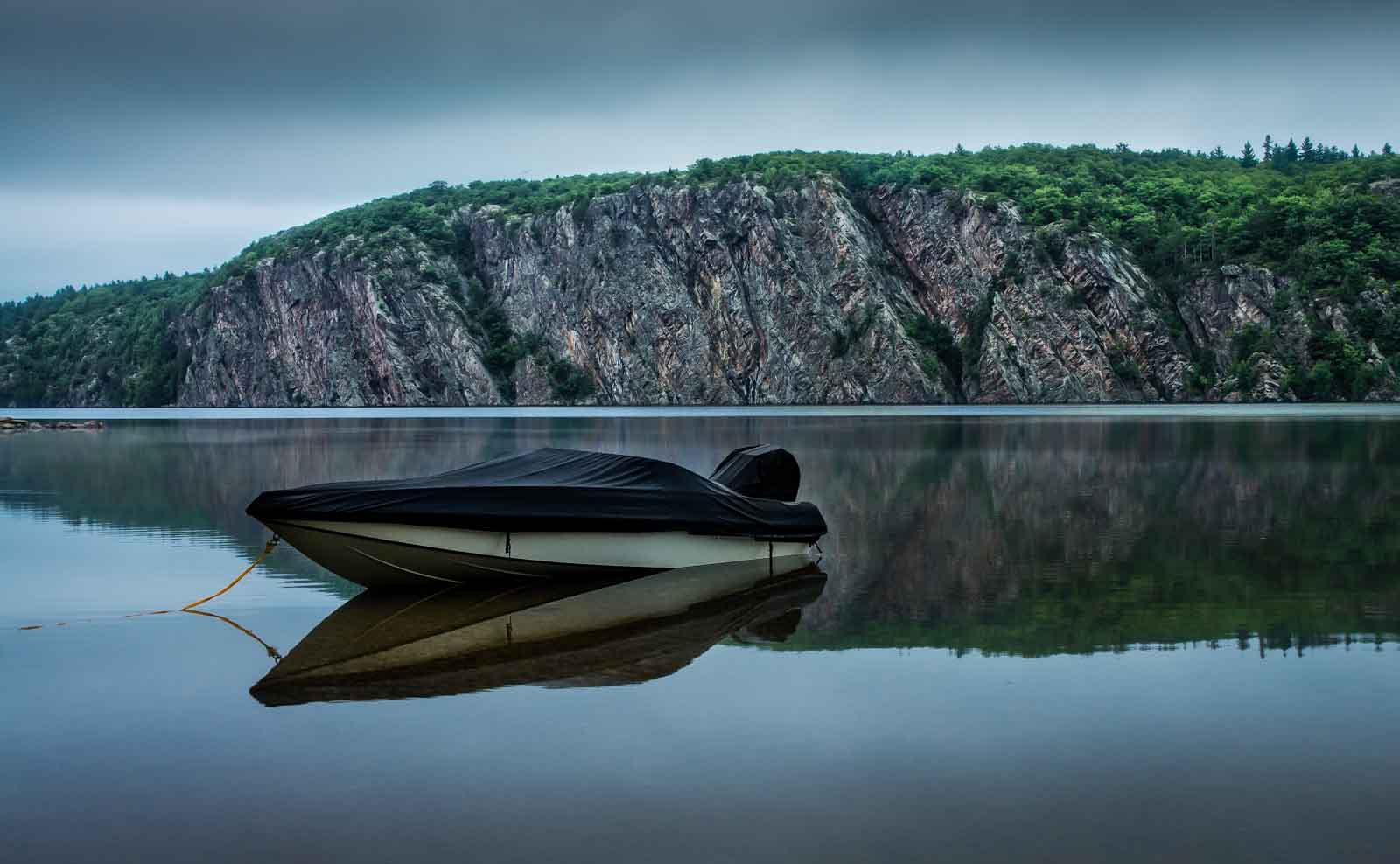 Sony Alpha DSLR-A500 sample photo. Morning at bon echo photography