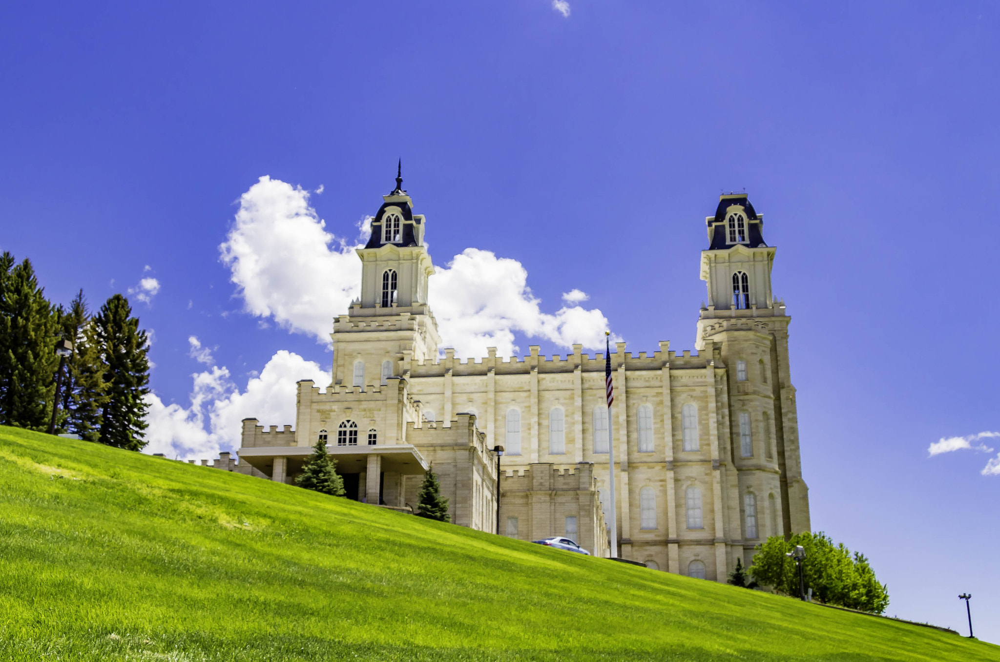 Canon EF-S 17-85mm F4-5.6 IS USM sample photo. Manti utah temple photography